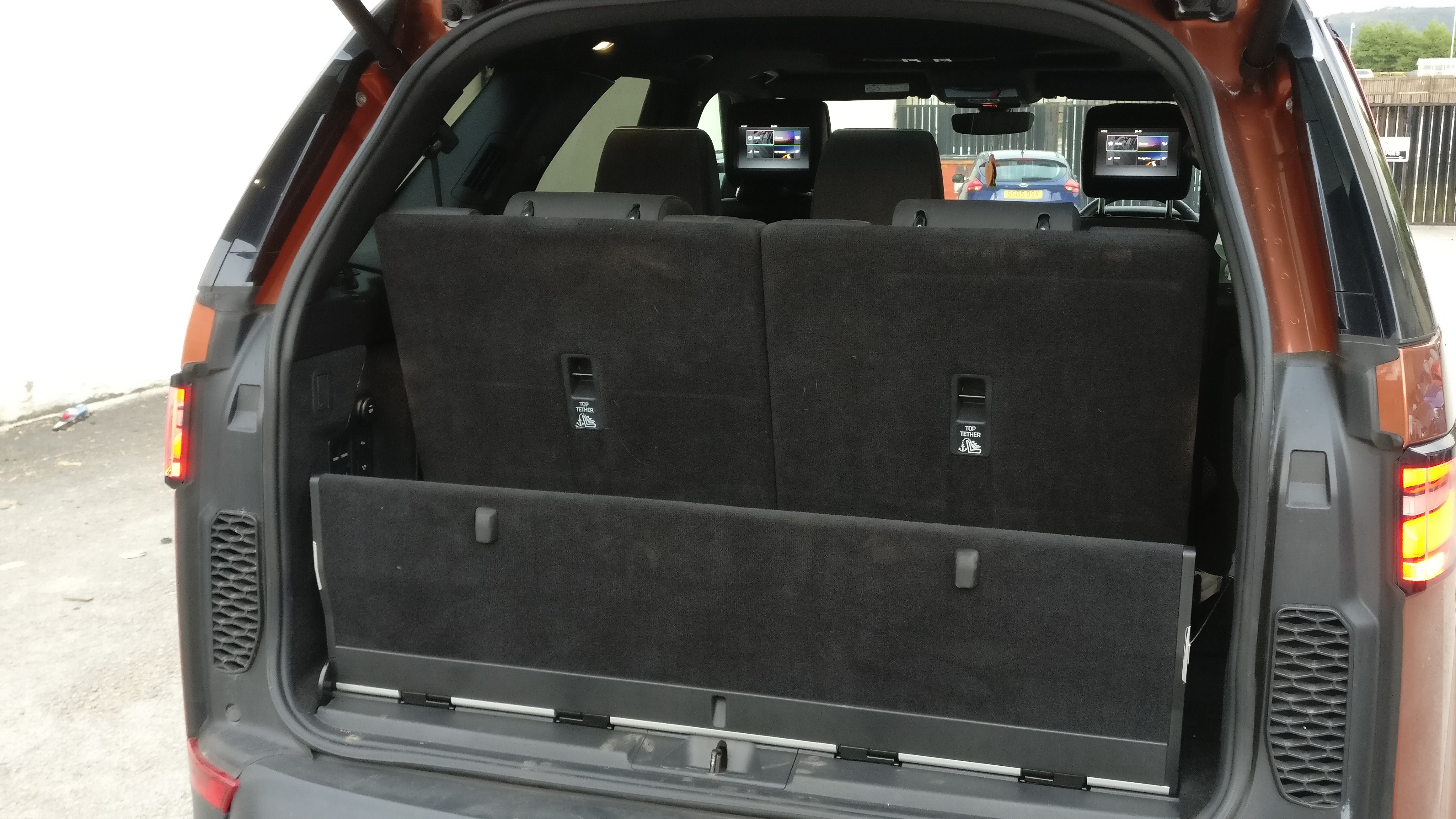 2017 LAND ROVER DISCOVERY HSE LUXURY 3.0 BLACK PACK UNRECORDED