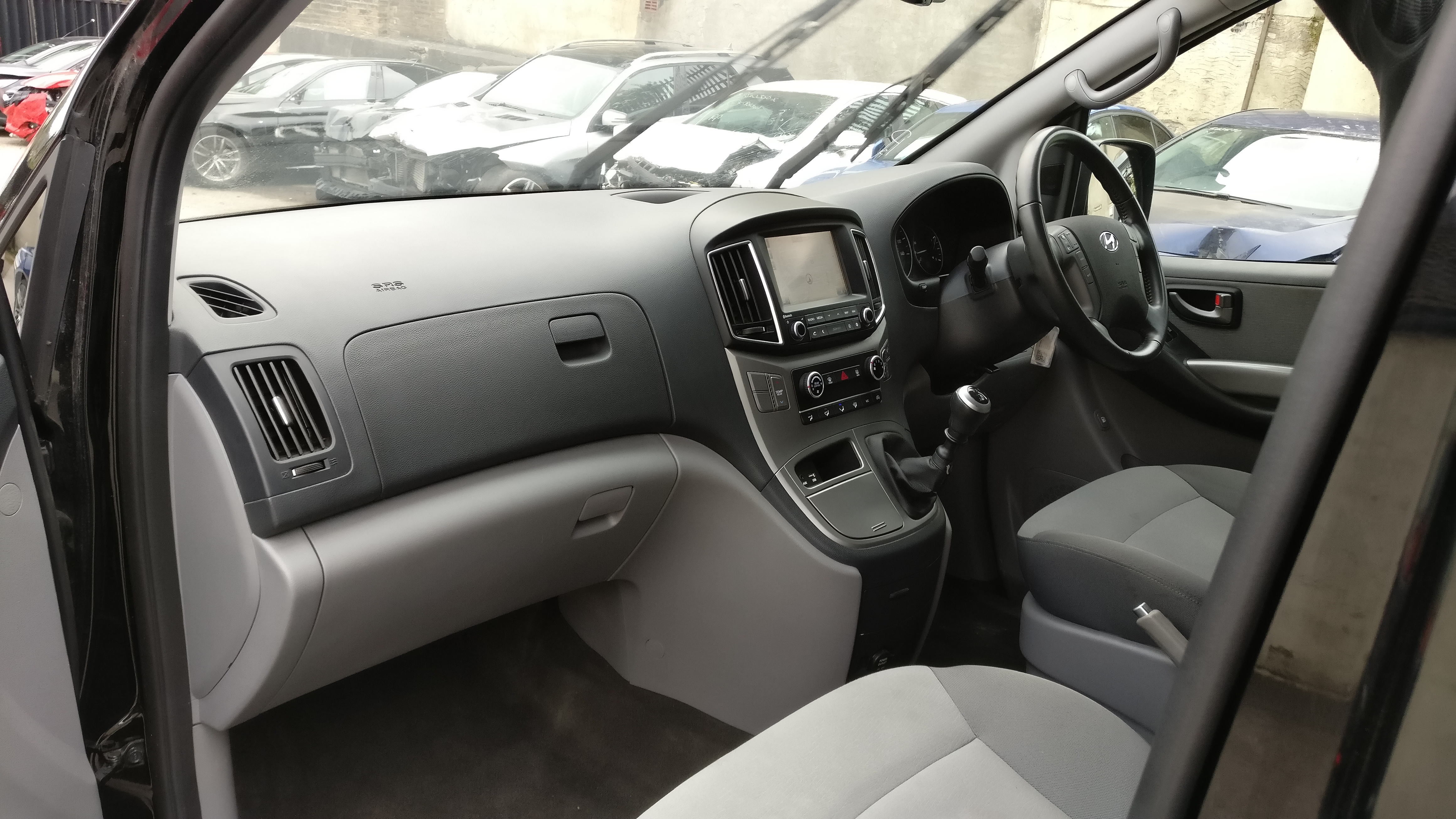 2017 67 HYUNDAI i800 SE NAV 2.5 CRDi UNRECORDED DAMAGED SALVAGE