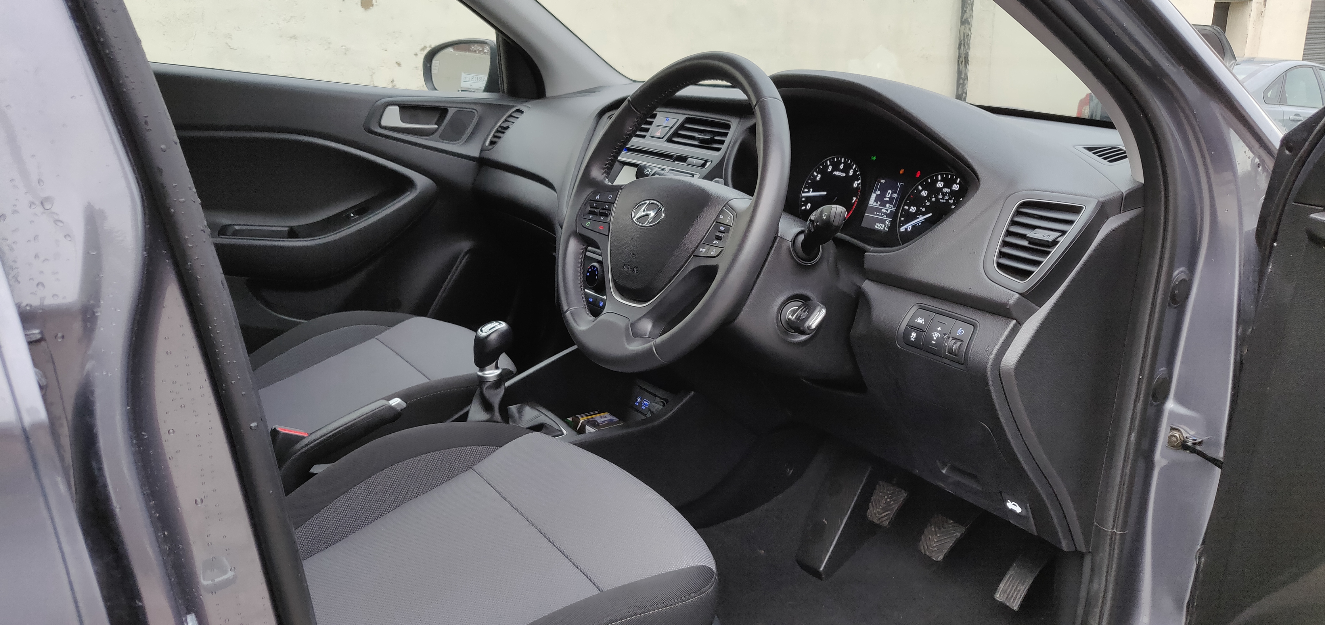 2017 67 HYUNDAI i20 1.2L SE MPI CAT S DAMAGED SALVAGE