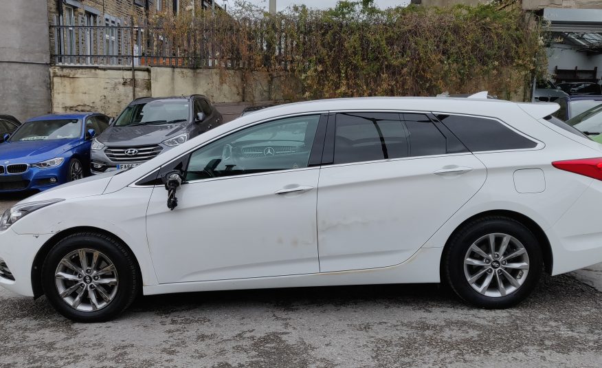 2017 17 HYUNDAI i40 SE NAV 1.7 CRDi BLUE DRIVE UNRECORDED DAMAGED SALVAGE