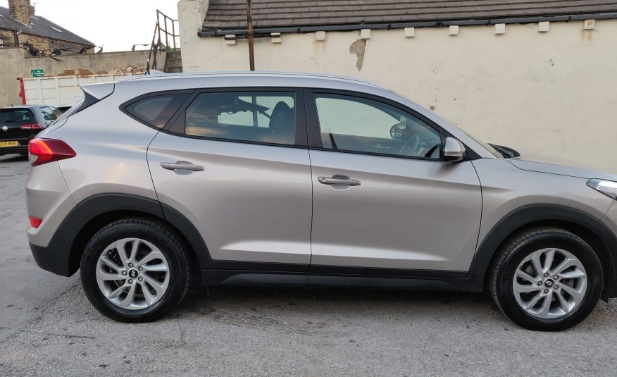 2017 17 HYUNDAI TUCSON 1.7 BLUE DRIVE SE NAV UNRECORDED DAMAGED SALVAGE