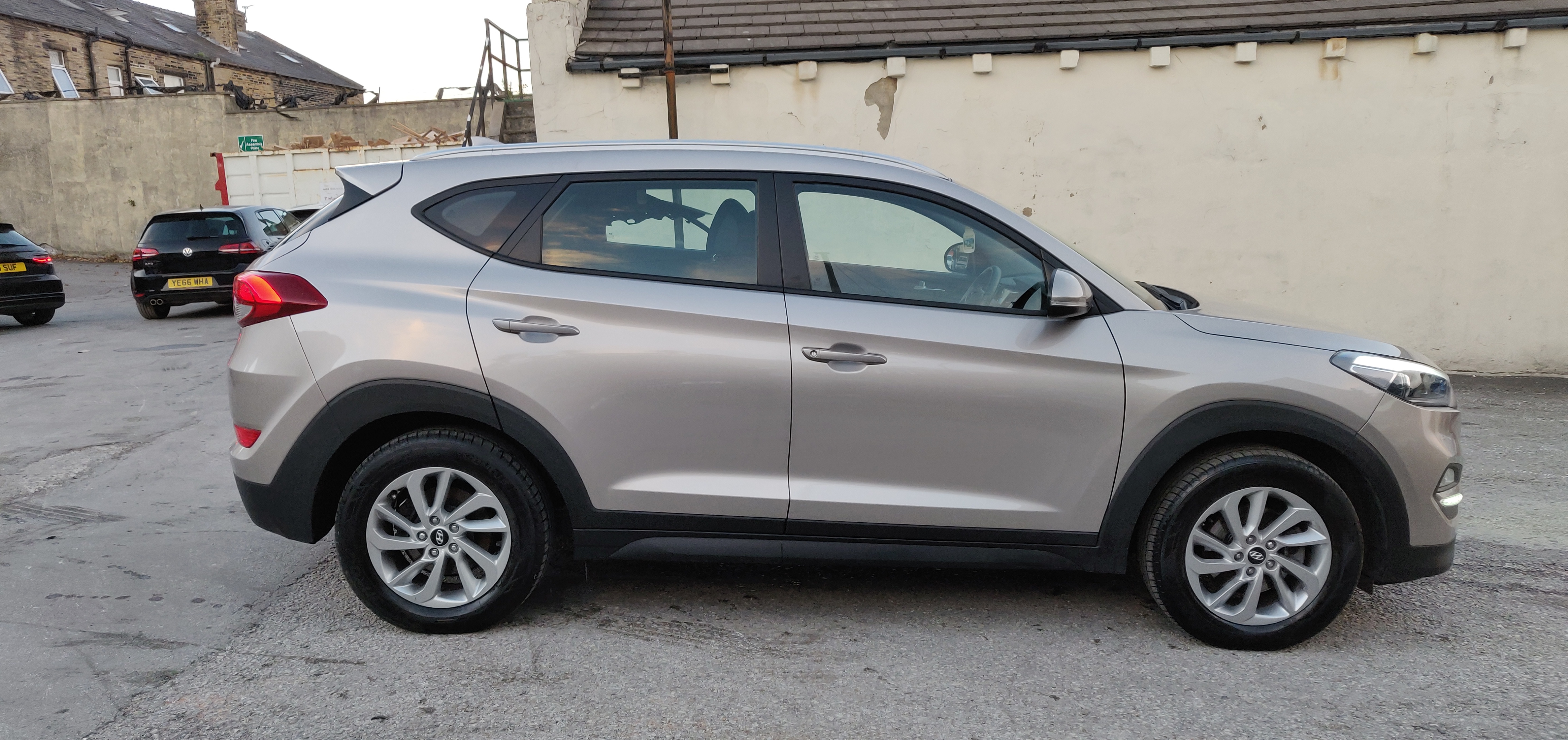 2017 17 HYUNDAI TUCSON 1.7 BLUE DRIVE SE NAV UNRECORDED DAMAGED SALVAGE