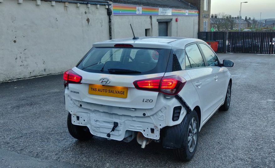 2018 68 HYUNDAI i20 1.2L SE MPI NEW SHAPE CAT S DAMAGED SALVAGE