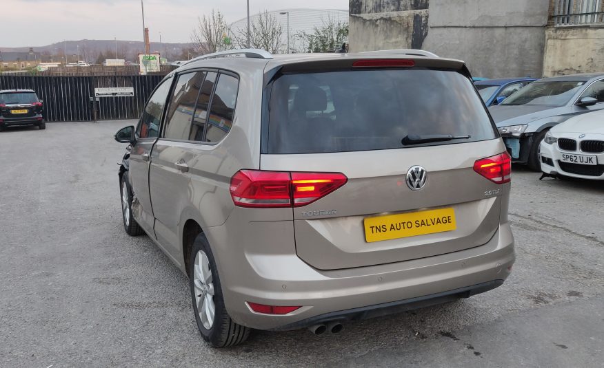 2017 VOLKSWAGEN TOURAN SE AUTO 2.0 TDI DSG BLUEMOTION CAT S DAMAGED SALVAGE