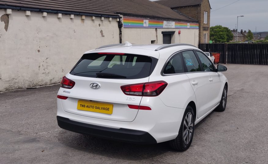 2018 18 HYUNDAI i30 SE NAV 1.6 CRDi TOURER EX-LEASE NOT DAMAGED