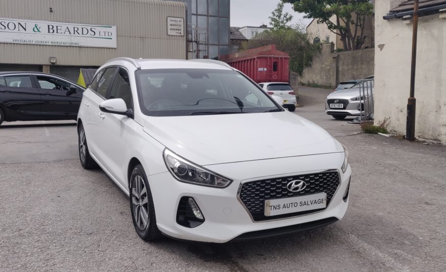 2018 18 HYUNDAI i30 SE NAV 1.6 CRDi TOURER EX-LEASE NOT DAMAGED