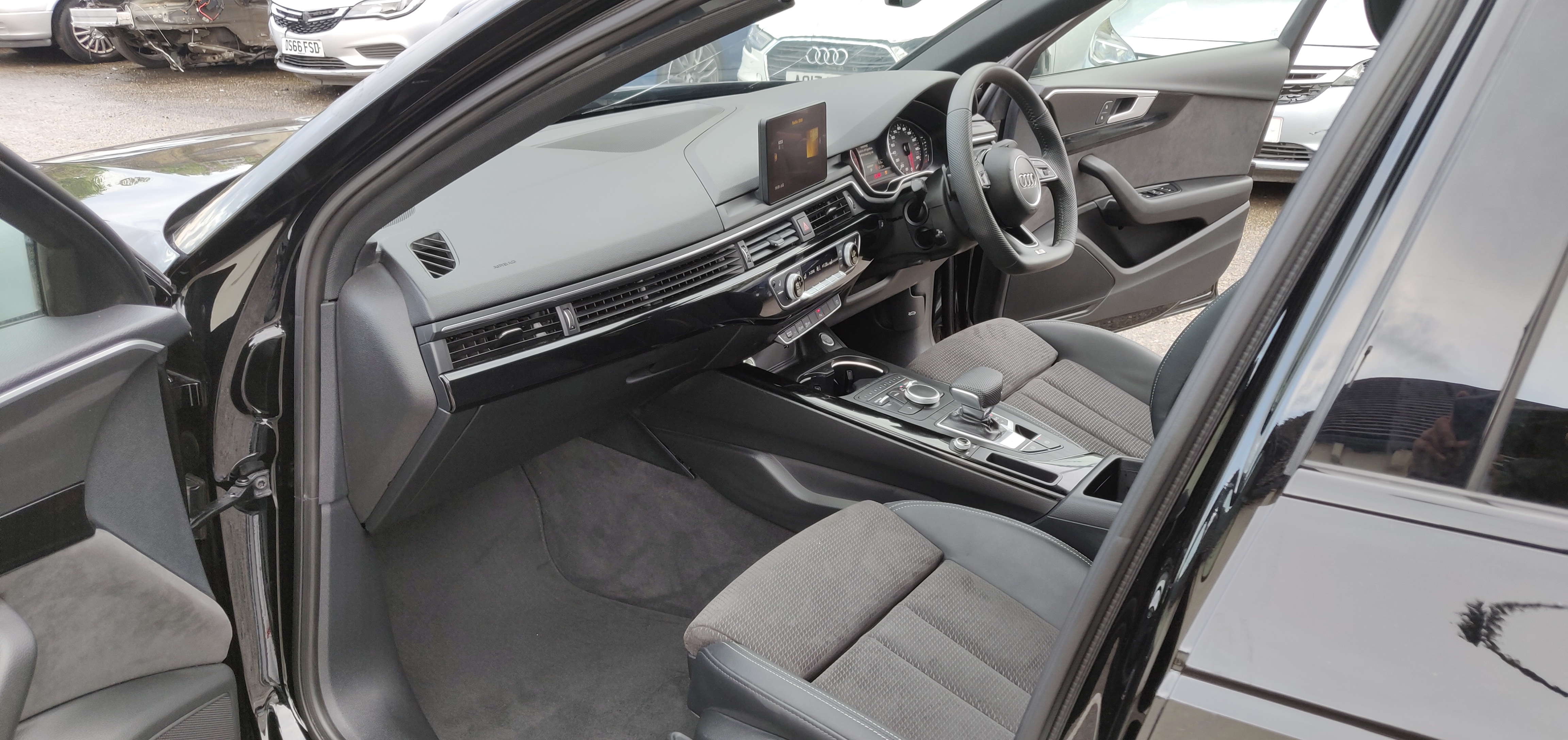 2019 19 AUDI A4 2.0 TFSI 35 BLACK EDITION AUTO UNRECORDED DAMAGED SALVAGE