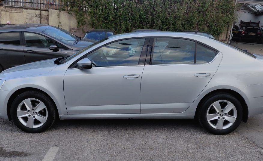 2019 69 SKODA OCTAVIA 1.6 TDI SE TECHNOLOGY UNRECORDED DAMAGED SALVAGE