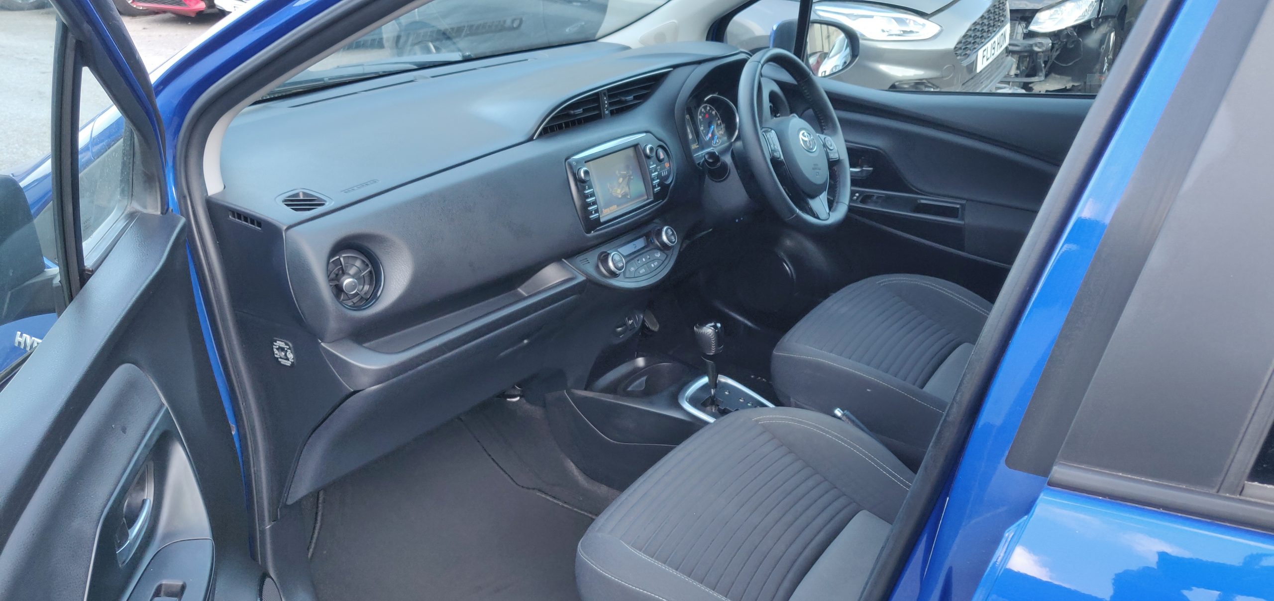 2018 TOYOTA YARIS DESIGN HYBRID 1.5 VVT-i HEV CV AUTO UNRECORDED DAMAGED SALVAGE