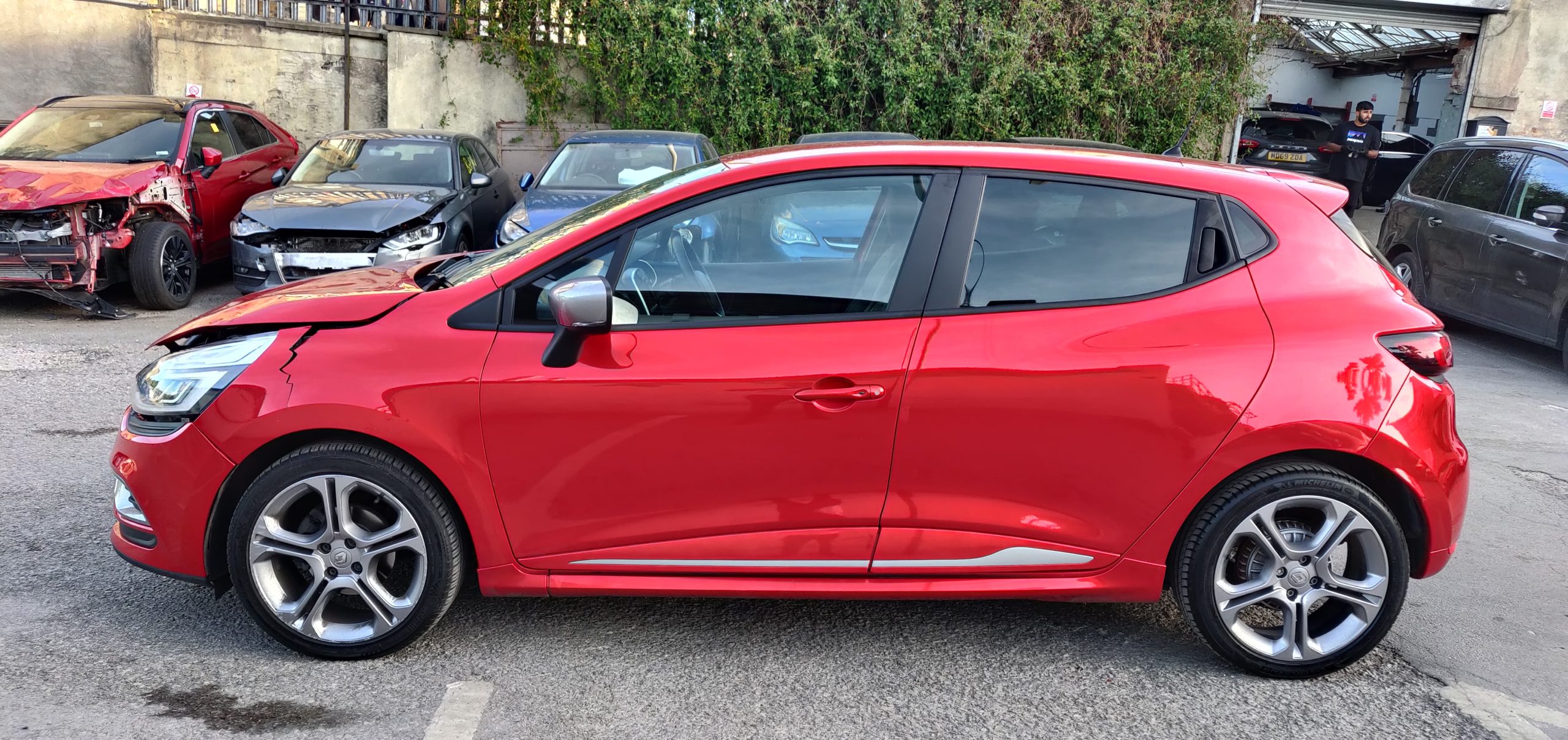 2019 19 RENAULT CLIO 0.9 TCe GT-LINE NAV CAT N DAMAGED SALVAGE