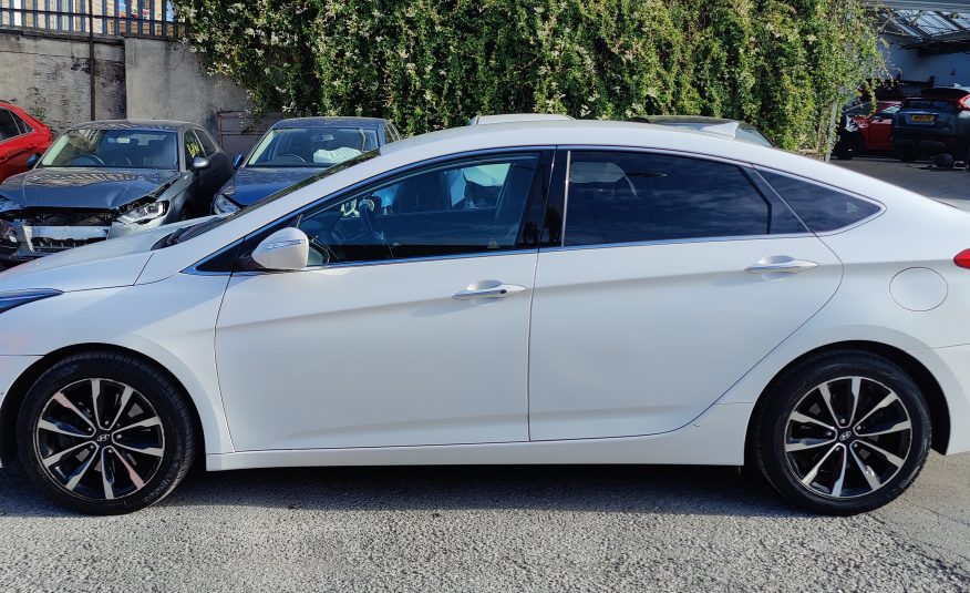 2018 18 HYUNDAI i40 BUSINESS SE NAV 1.7CRDi AUTO DRIV UNRECORDED DAMAGED SALVAGE