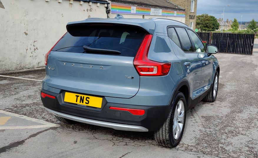 2020 20 VOLVO XC40 2.0i T4 MOMENTUM AWD AUTO UNRECORDED DAMAGED SALVAGE