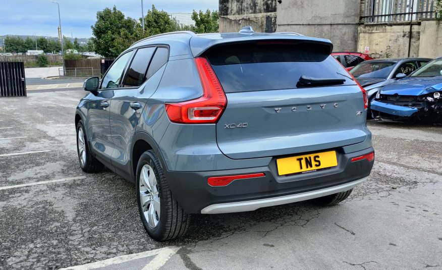 2020 20 VOLVO XC40 2.0i T4 MOMENTUM AWD AUTO UNRECORDED DAMAGED SALVAGE