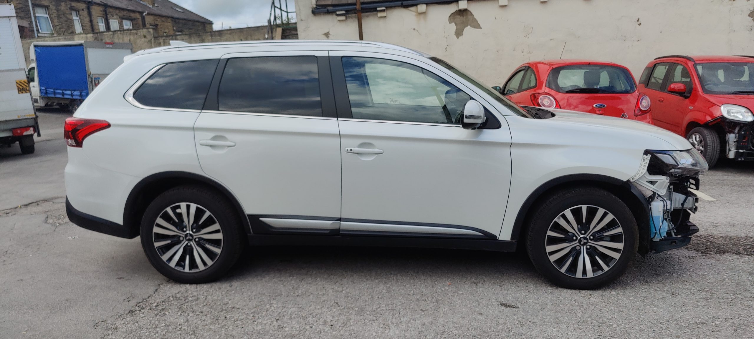 2020 MITSUBISHI OUTLANDER EXCEED 2.0 CVT 4X4 AUTO UNRECORDED DAMAGED SALVAGE