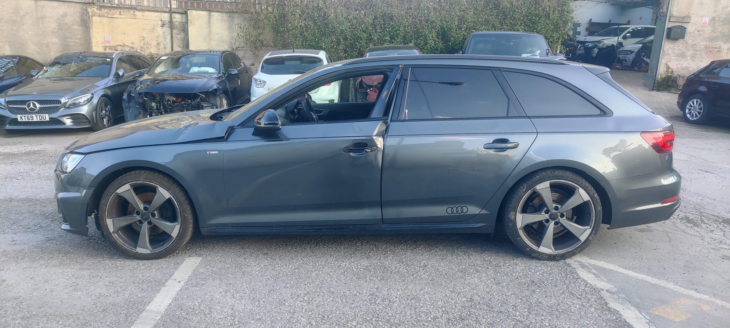 2019 19 AUDI A4 AVANT 2.0 35 TFSI BLACK ED. AUTO UNRECORDED DAMAGED SALVAGE