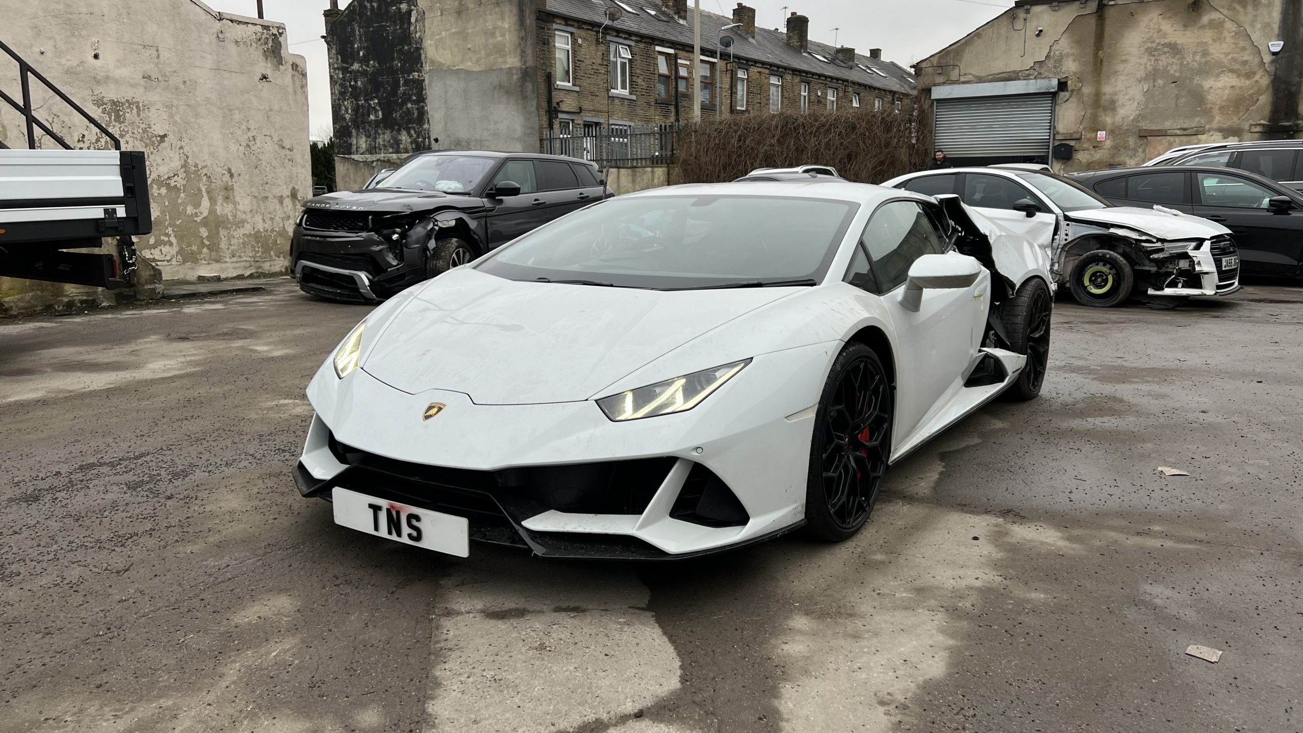 Lamborghini Huracan BREAKING