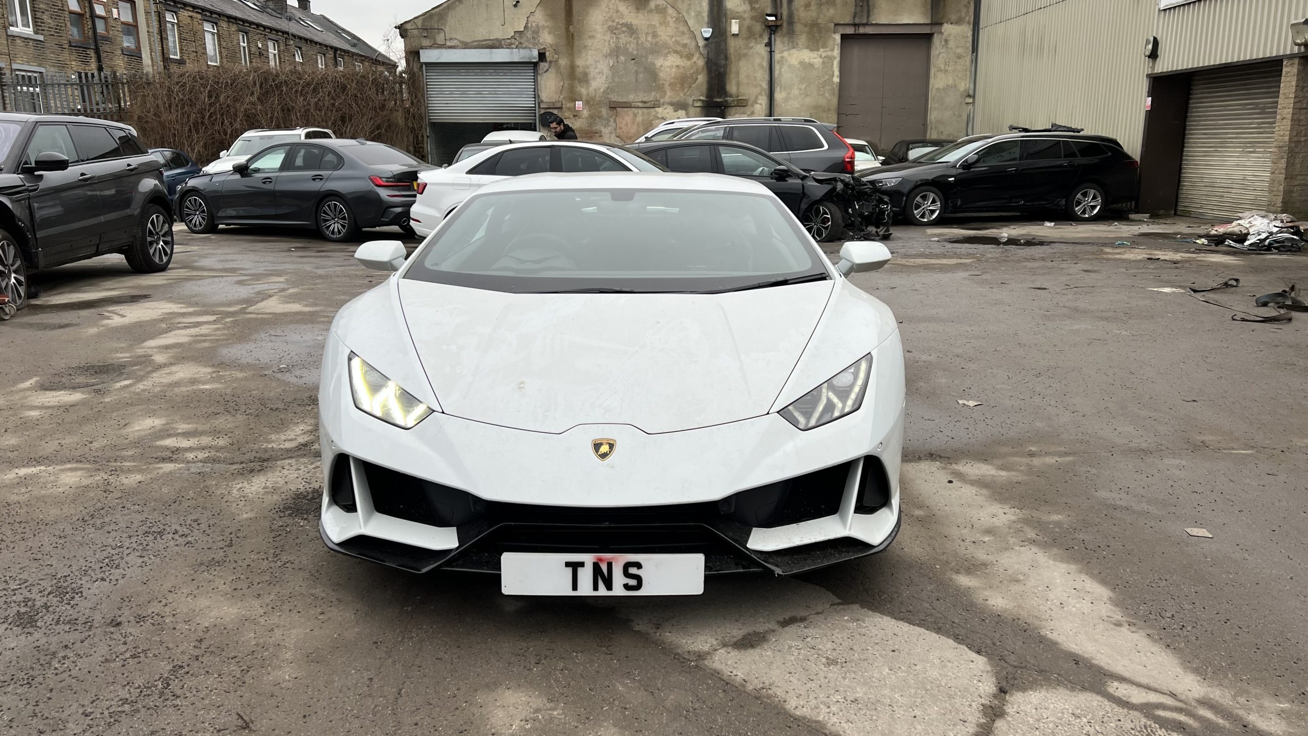 Lamborghini Huracan BREAKING