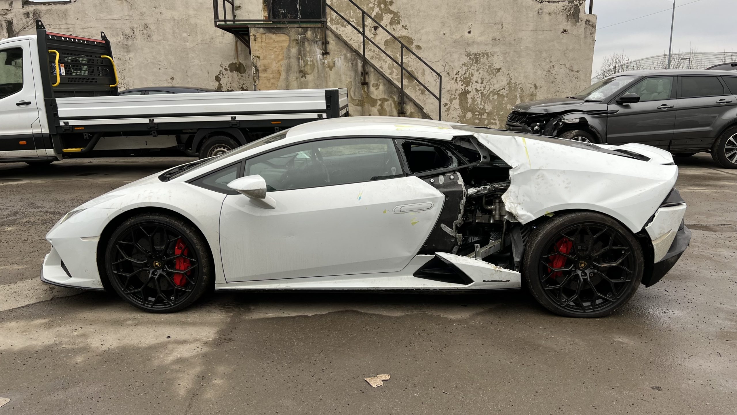 Lamborghini Huracan BREAKING