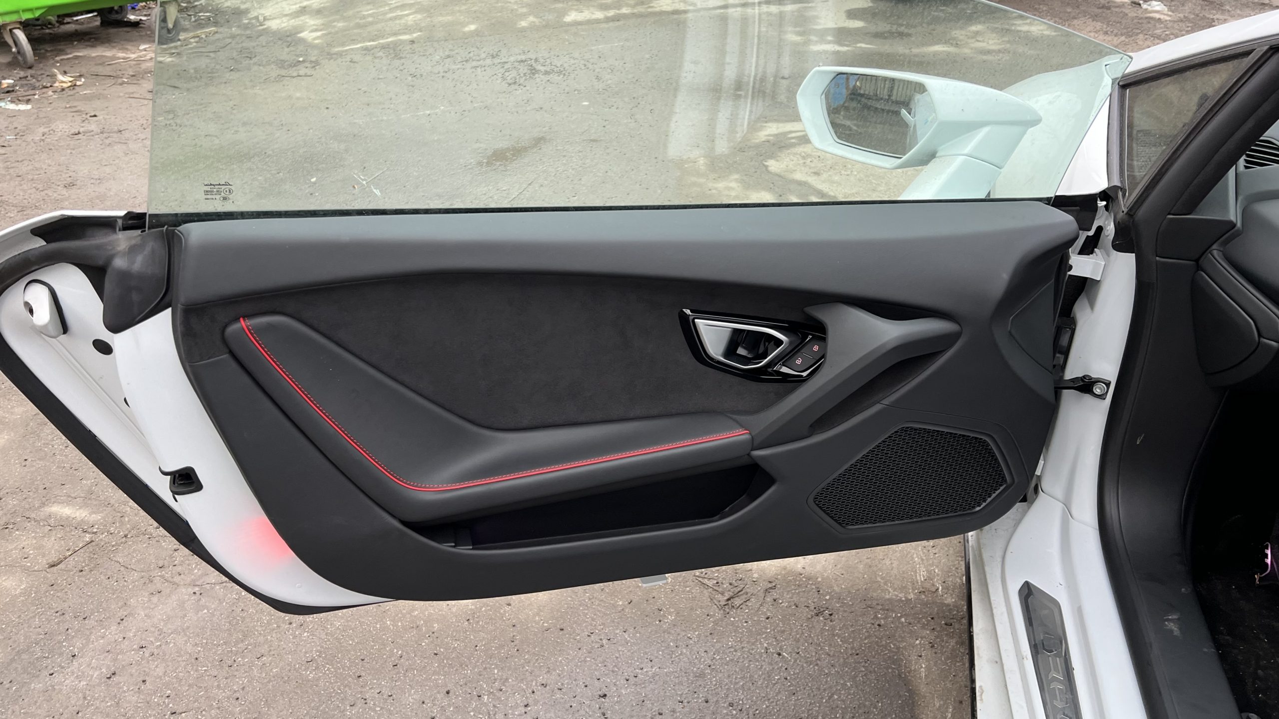 Lamborghini Huracan BREAKING