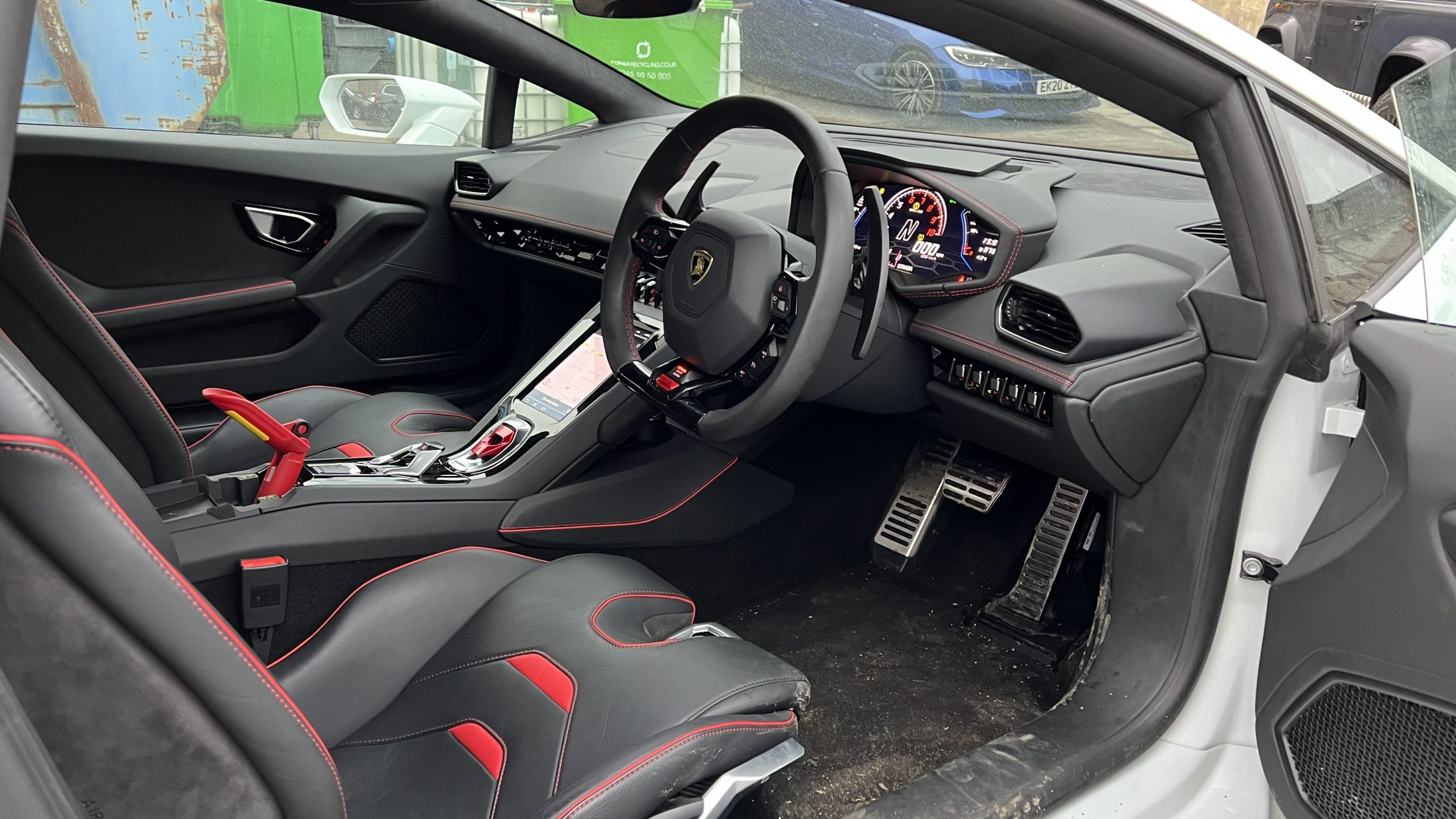 Lamborghini Huracan BREAKING