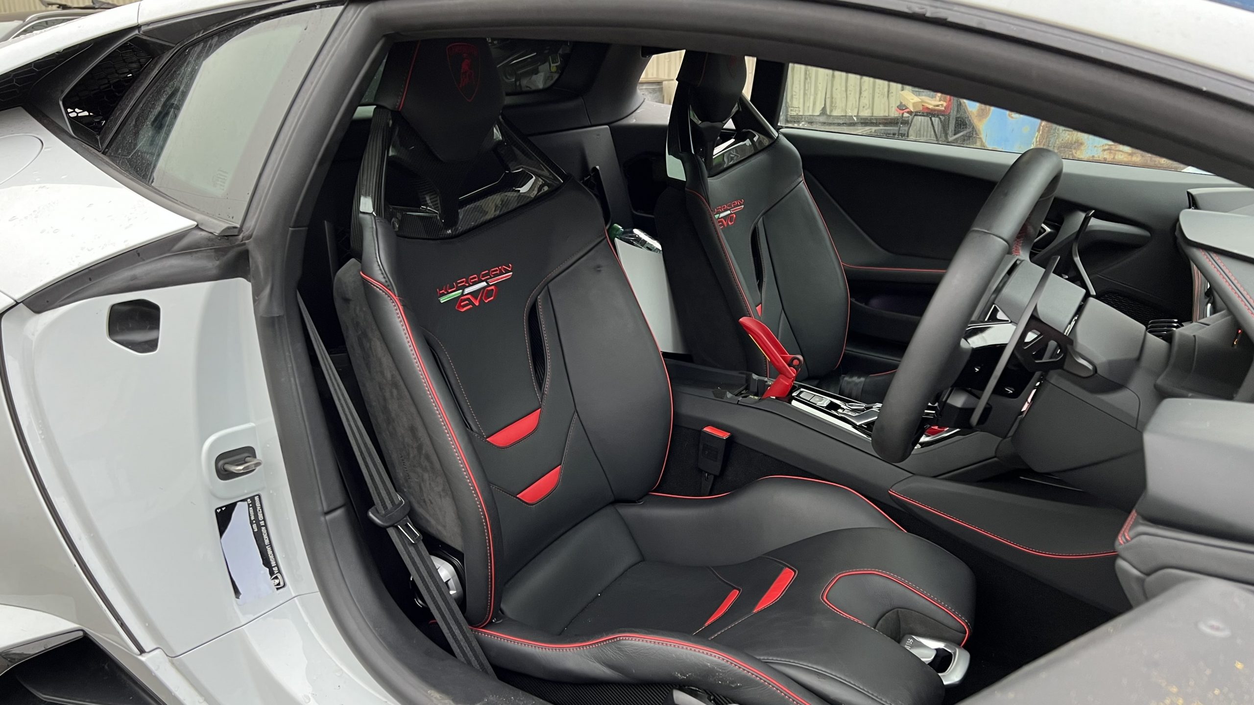 Lamborghini Huracan BREAKING