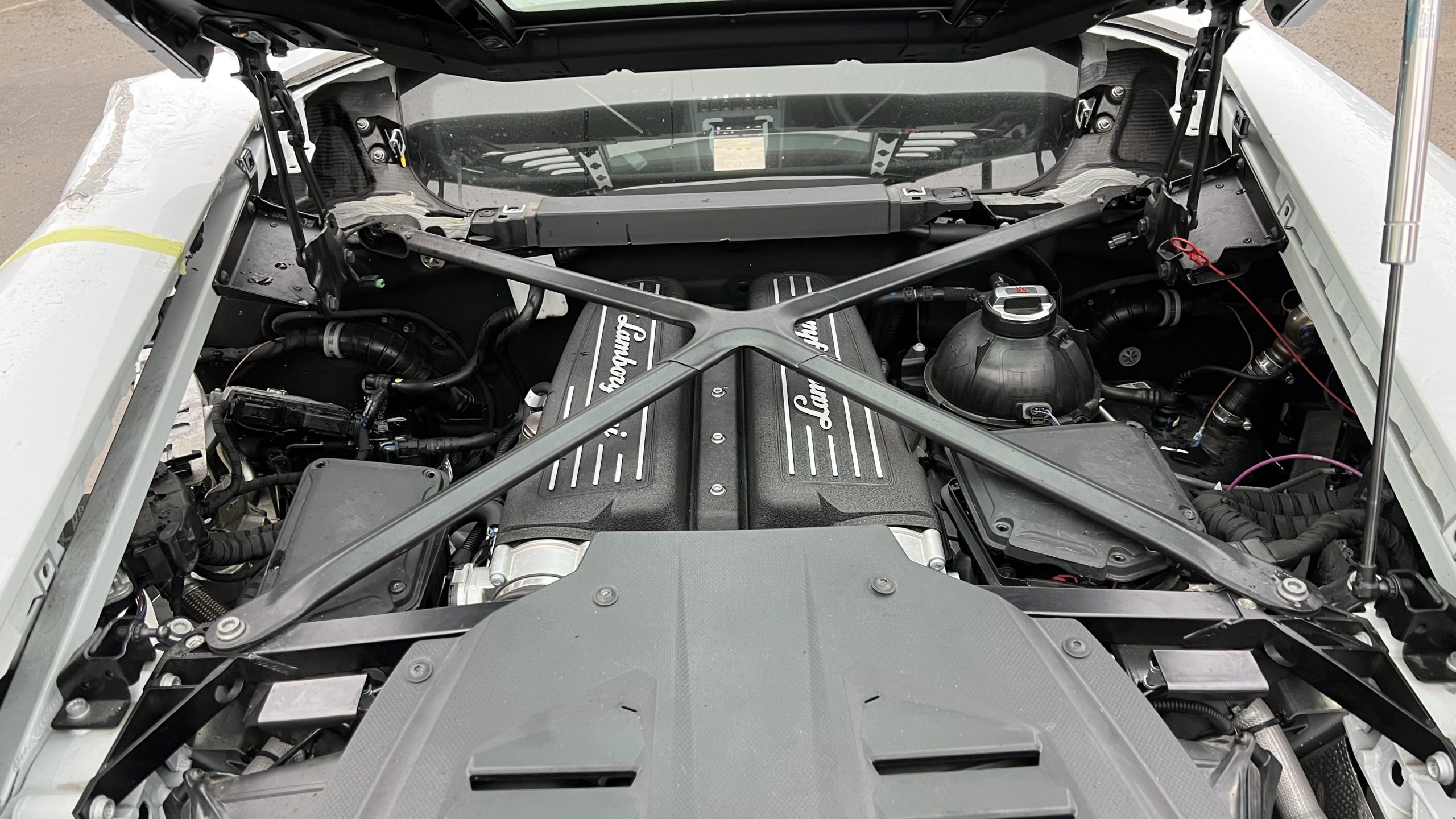 Lamborghini Huracan BREAKING