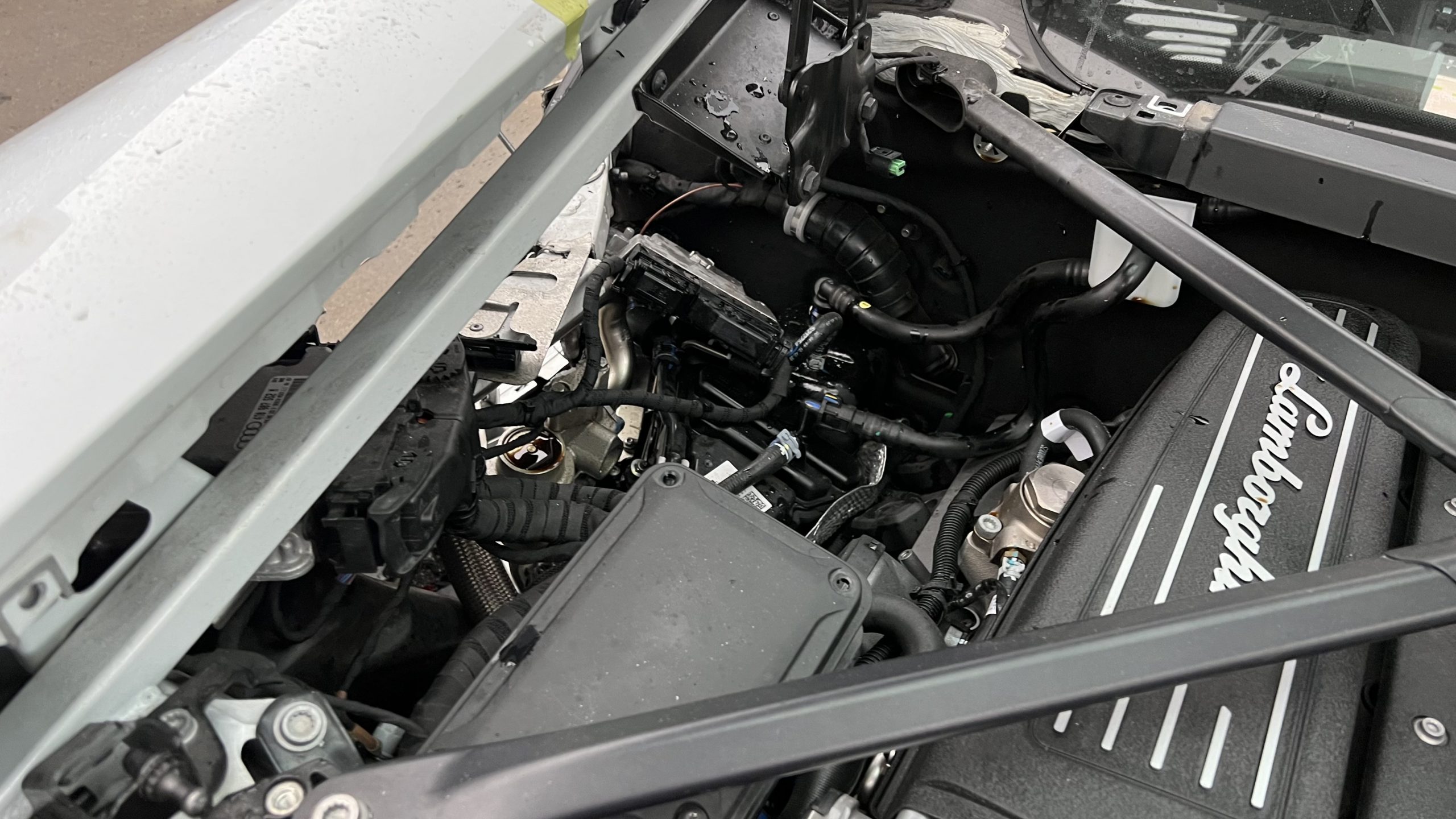 Lamborghini Huracan BREAKING