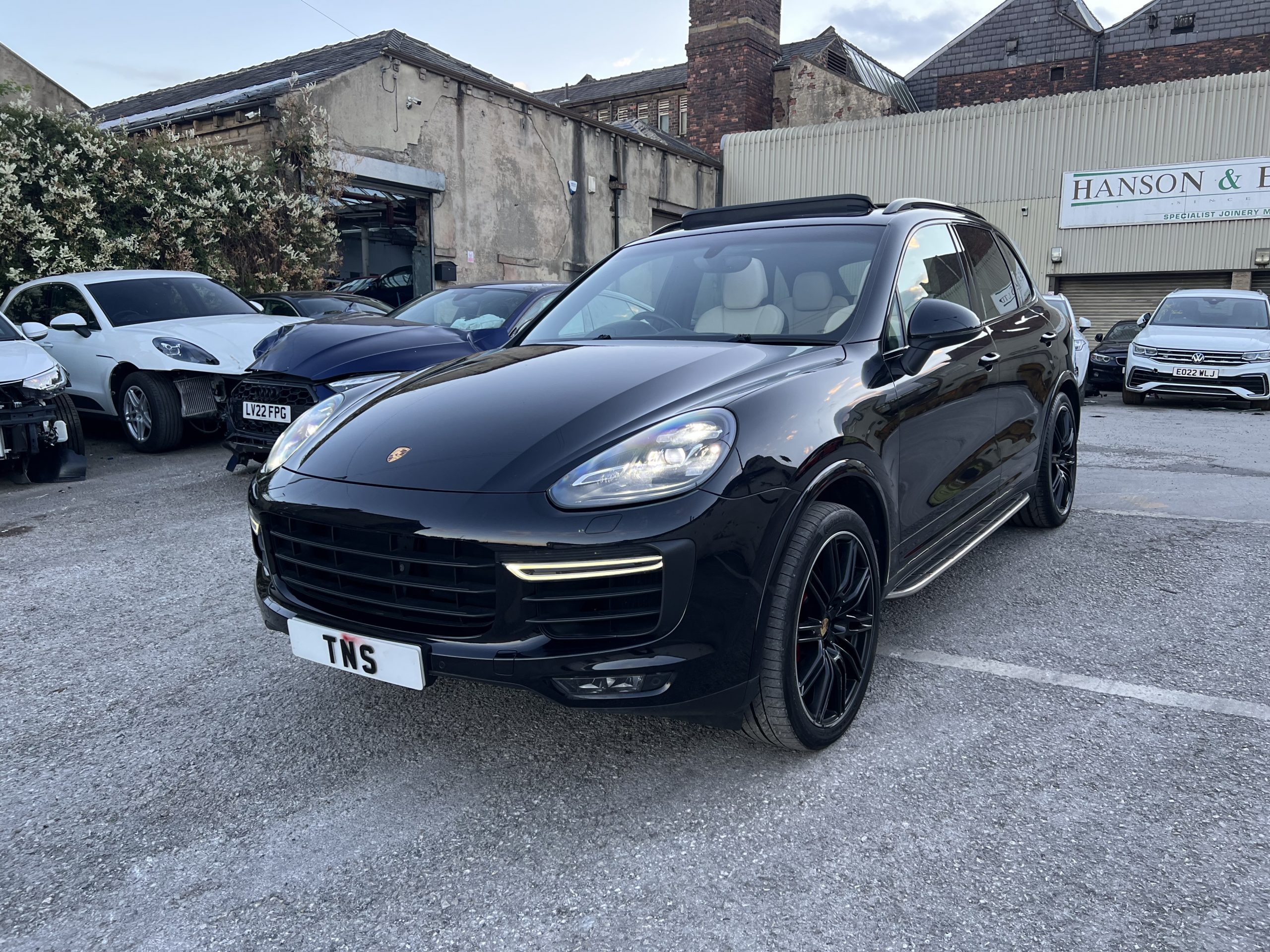 2017 17 PORSCHE CAYENNE 4.8 TURBO V8 4WD TRIPTONIC S AUTO UNRECORDED DAMAGED SALVAGE