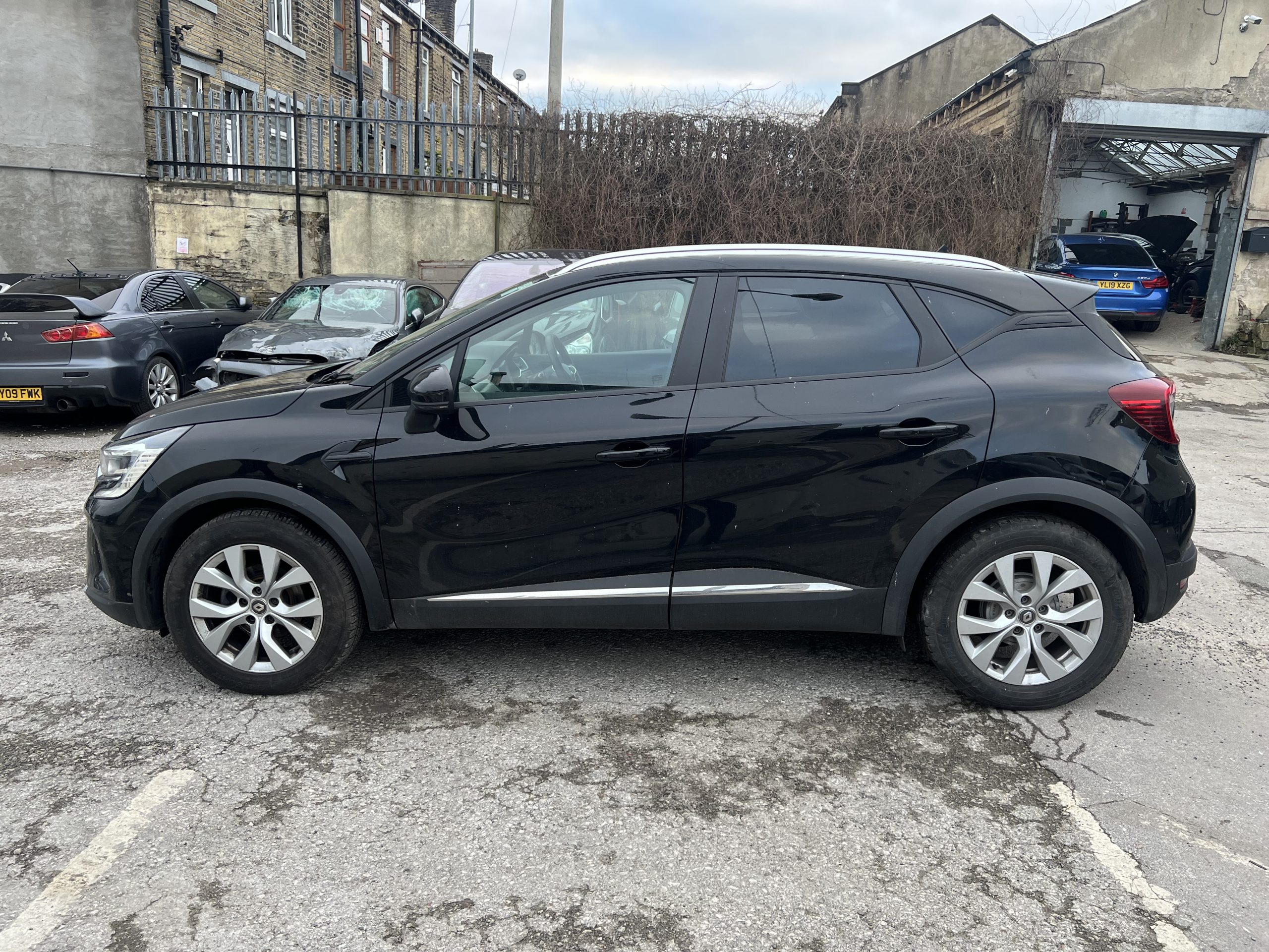 2020 70 RENAULT CAPTUR 1.3 TCe ICONIC UNRECORDED DAMAGED SALVAGE