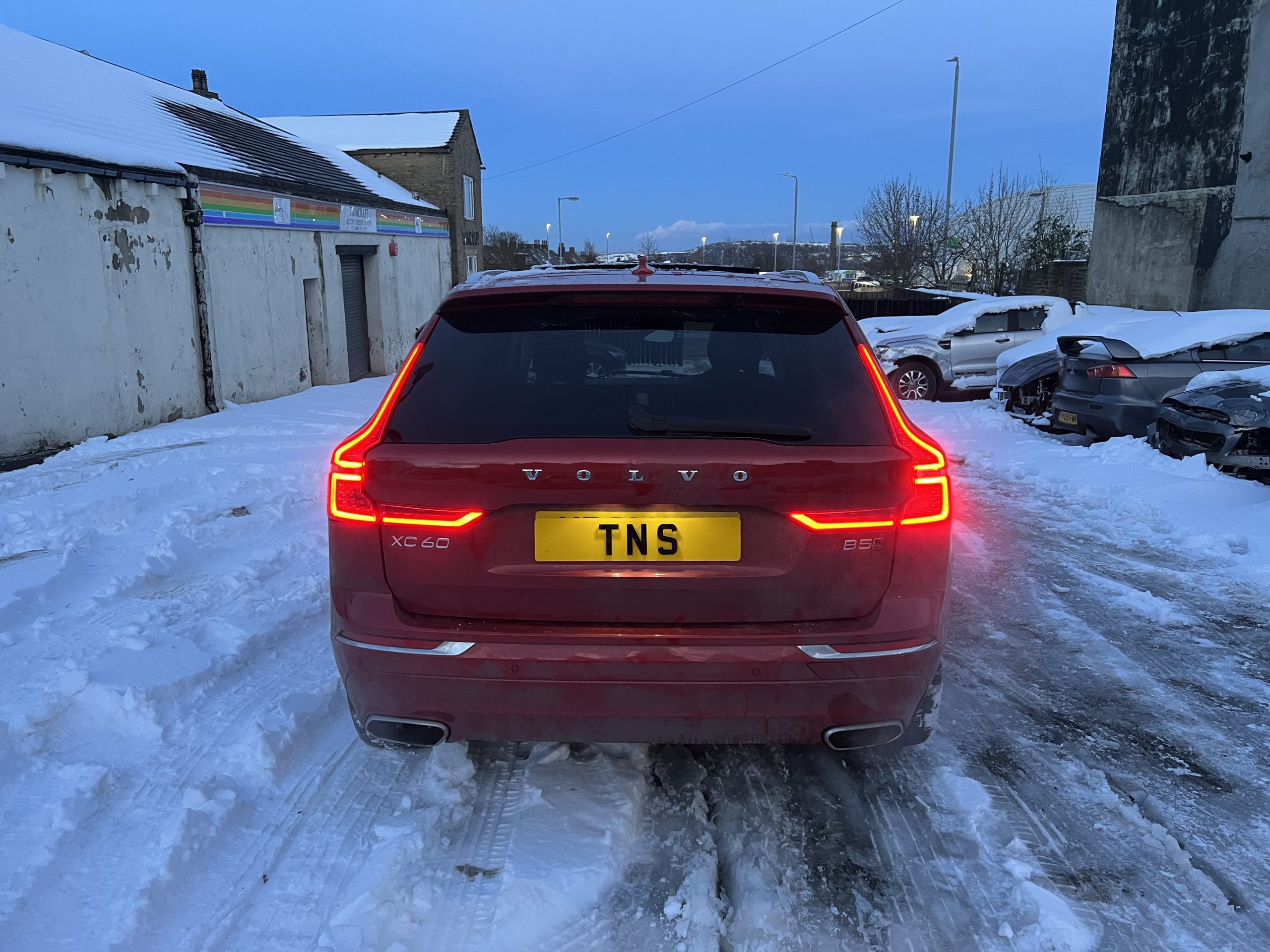 2021 21 VOLVO XC60 2.0 B5 MHEV INSCRIPTION PRO AUTO AWD CAT N DAMAGED SALVAGE