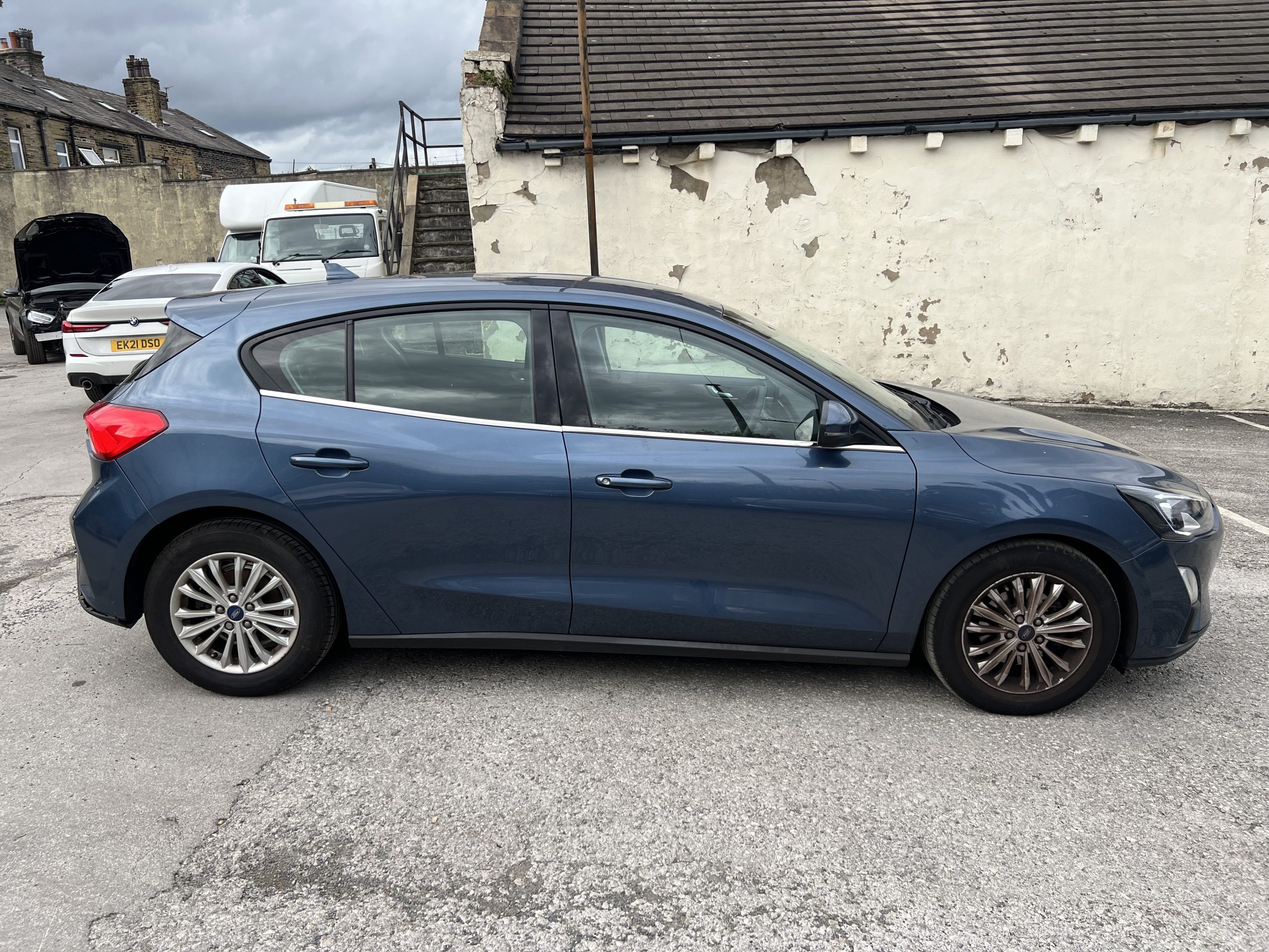 2021 21 FORD FOCUS 1.0T ECOBOOST TITANIUM AUTO EURO 6 CAT S DAMAGED SALVAGE