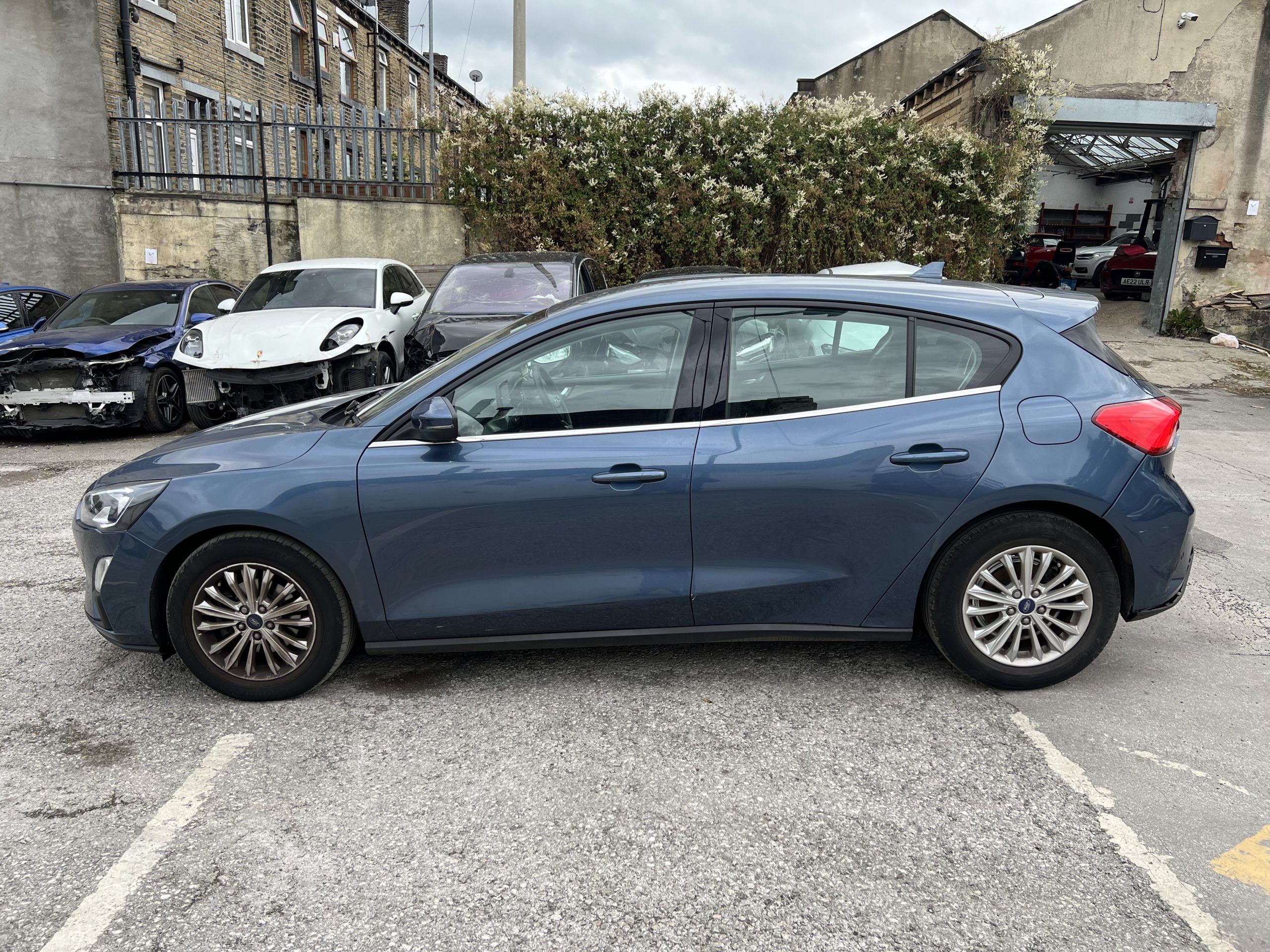 2021 21 FORD FOCUS 1.0T ECOBOOST TITANIUM AUTO EURO 6 CAT S DAMAGED SALVAGE