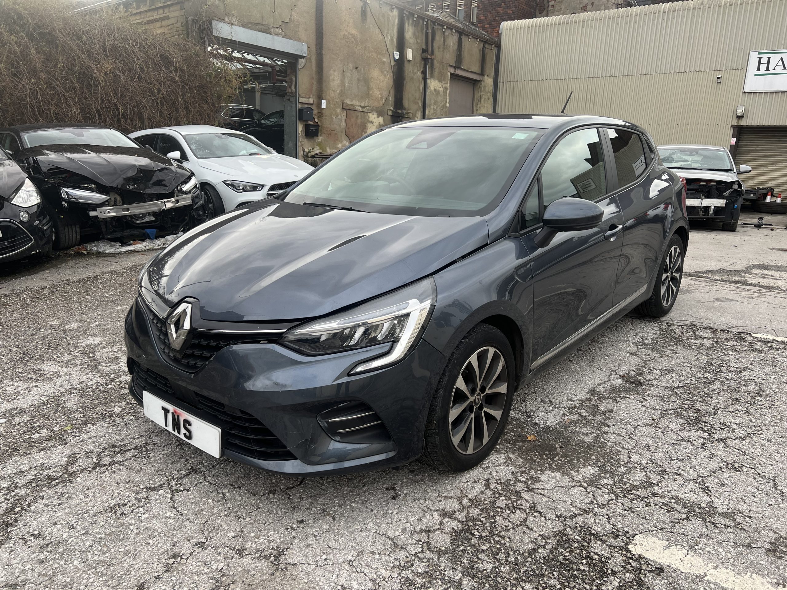 2020 70 RENAULT CLIO 1.0 TCe ICONIC CVT A7 AUTO EURO 6 CAT S DAMAGED SALVAGE