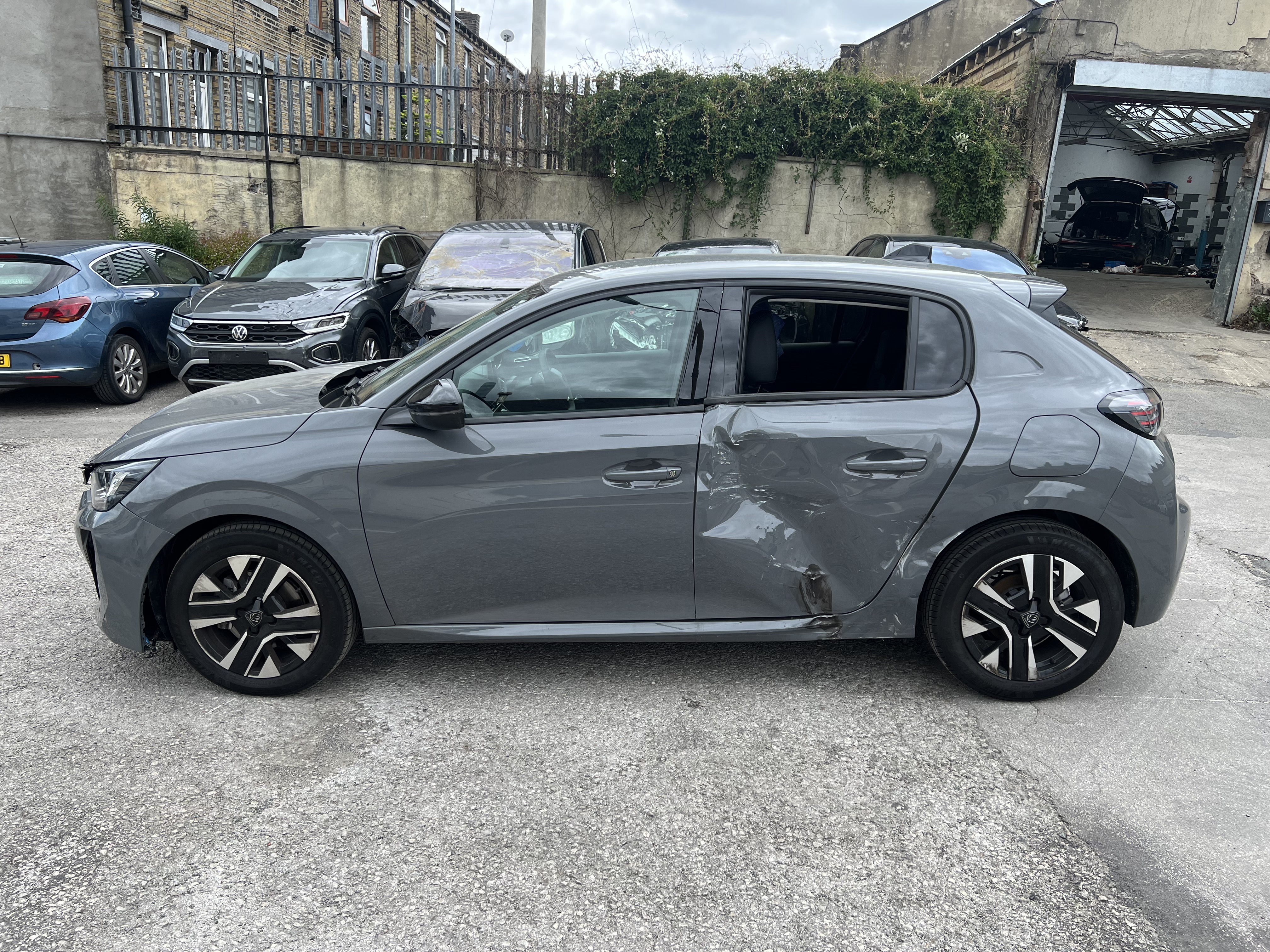 2025 25 PEUGEOT 208 1.2 PURETECH ALLURE EURO 6 CAT S DAMAGED SALVAGE