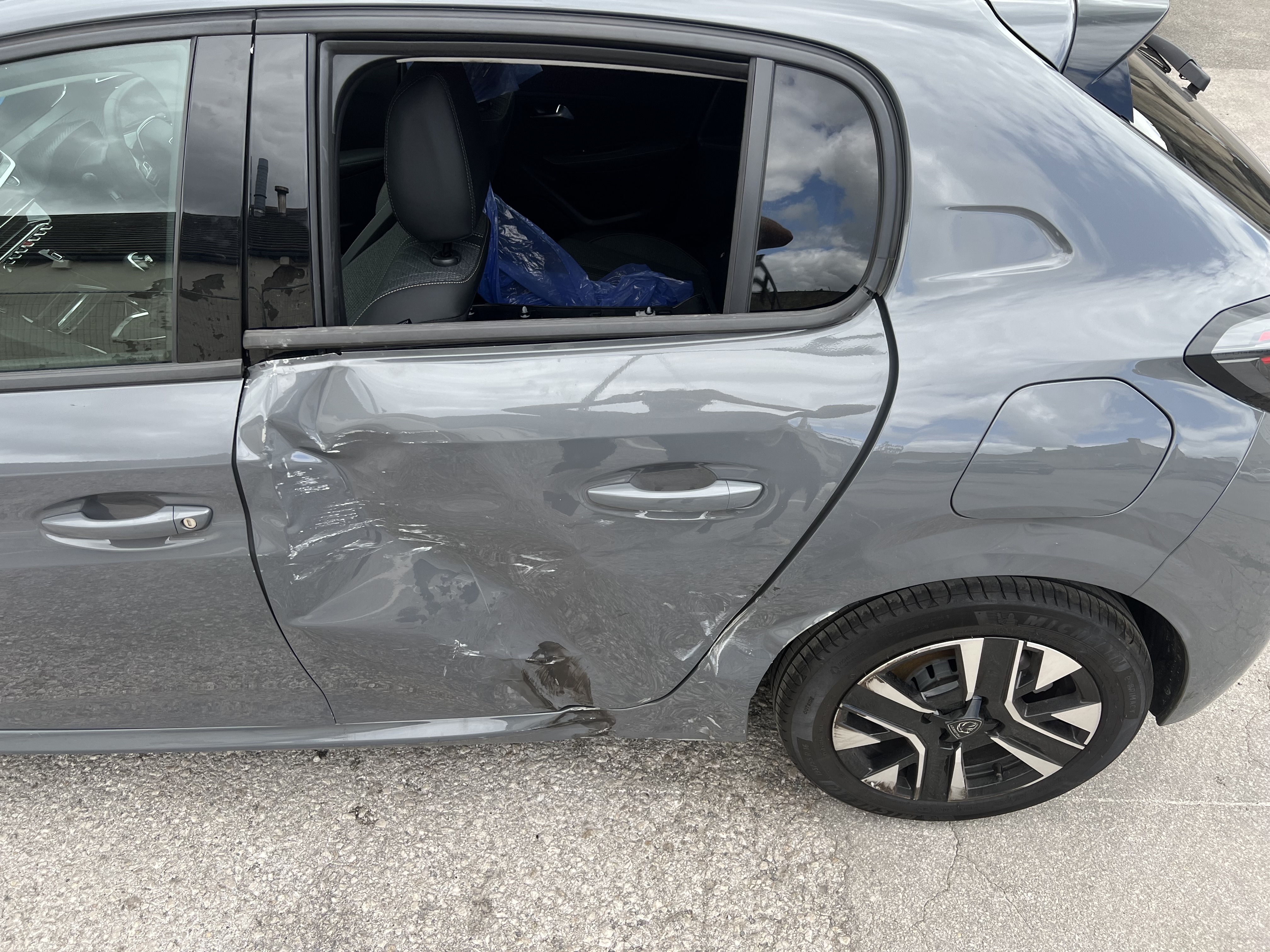 2025 25 PEUGEOT 208 1.2 PURETECH ALLURE EURO 6 CAT S DAMAGED SALVAGE