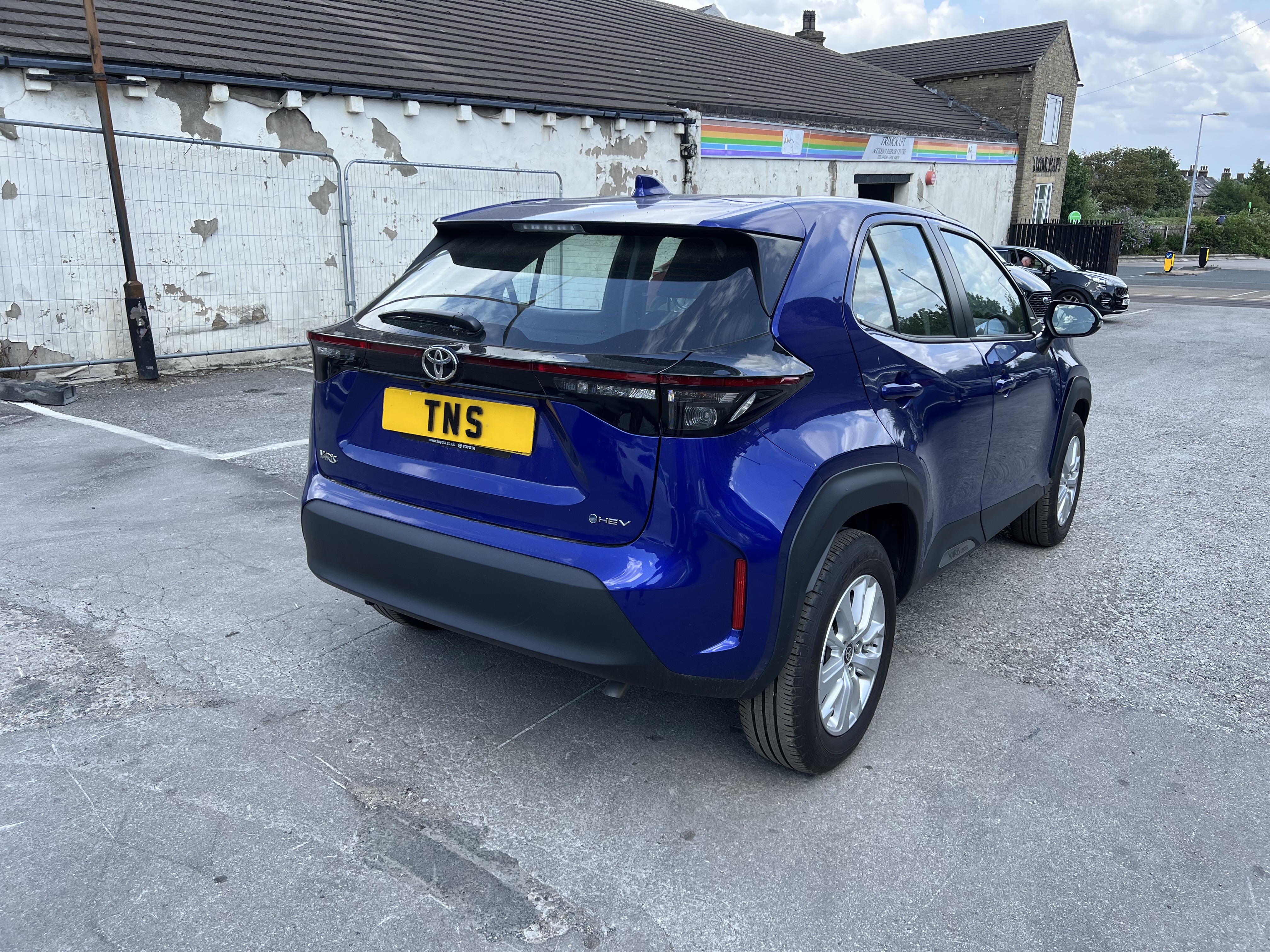 2025 25 TOYOTA YARIS CROSS 1.5 VVT-h ICON E-CVT AUTO CAT S DAMAGED SALVAGE