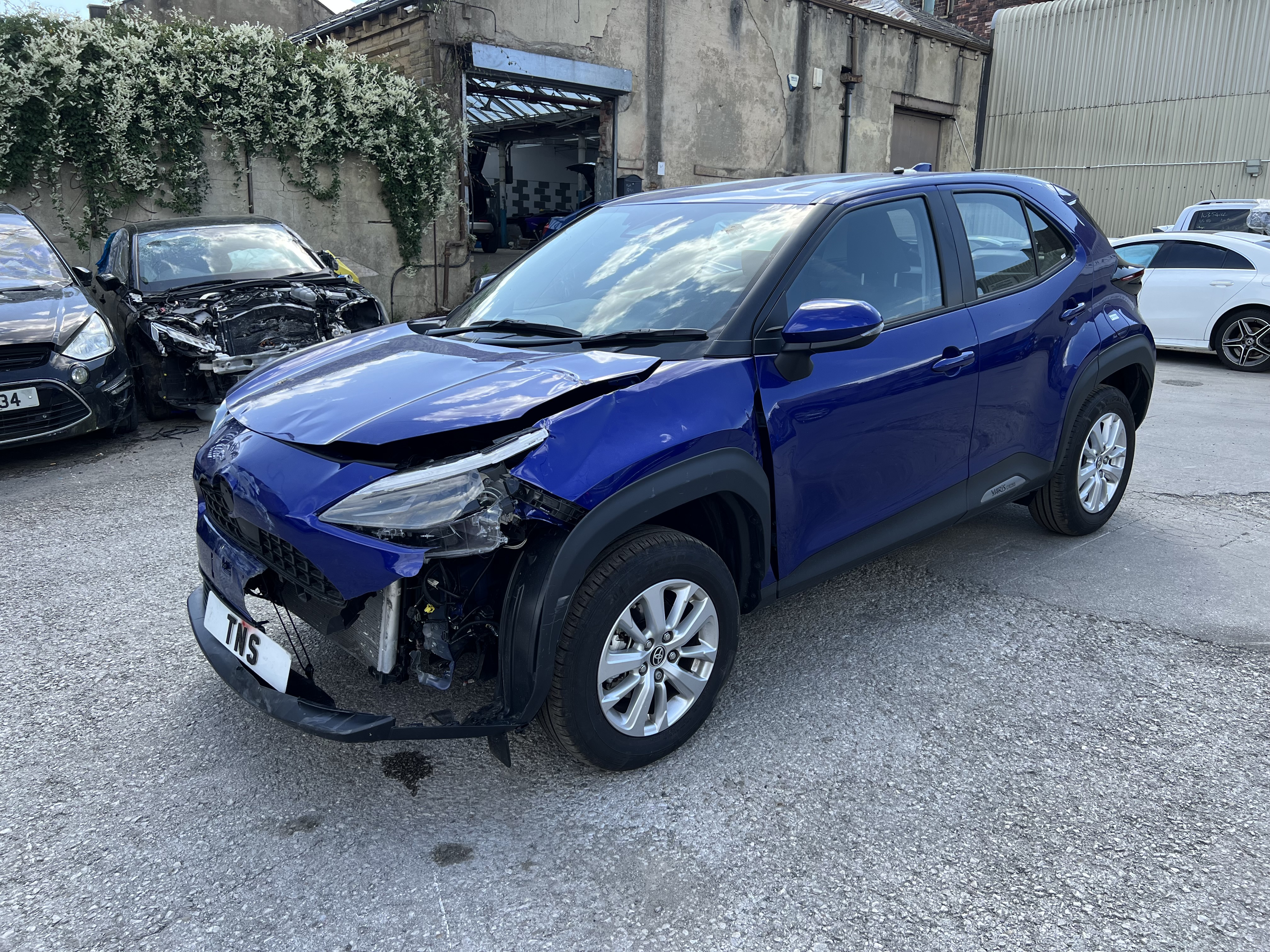 2025 25 TOYOTA YARIS CROSS 1.5 VVT-h ICON E-CVT AUTO CAT S DAMAGED SALVAGE