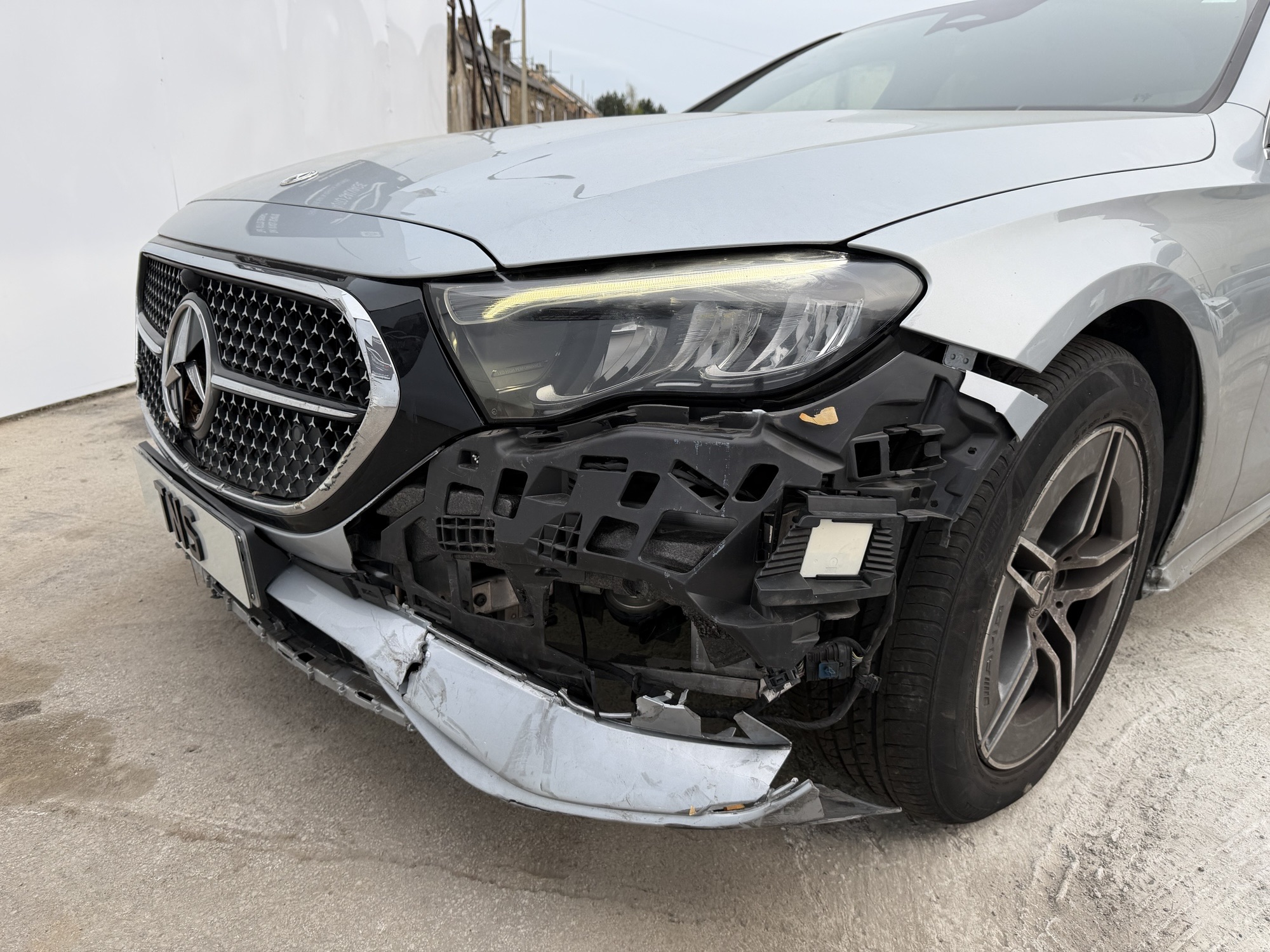 2024 24 MERCEDES E CLASS 2.0 E200h AUTO MHEV AMG LINE CAT S DAMAGED SALVAGE