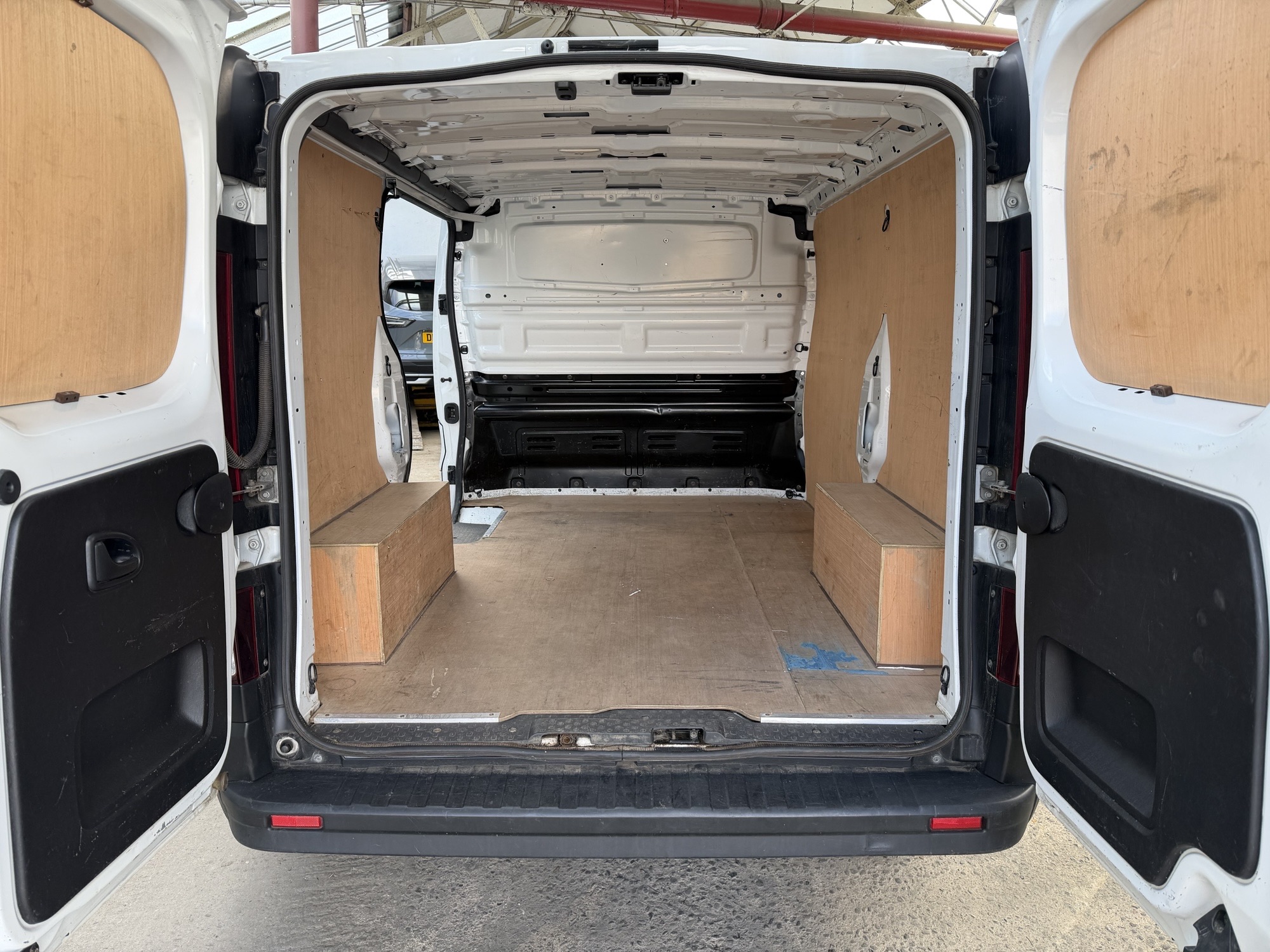 2022 72 RENAULT TRAFIC 2.0 dCi BLUE SL28 BUSINESS L1 H1 UNRECORDED DAMAGED SALVAGE