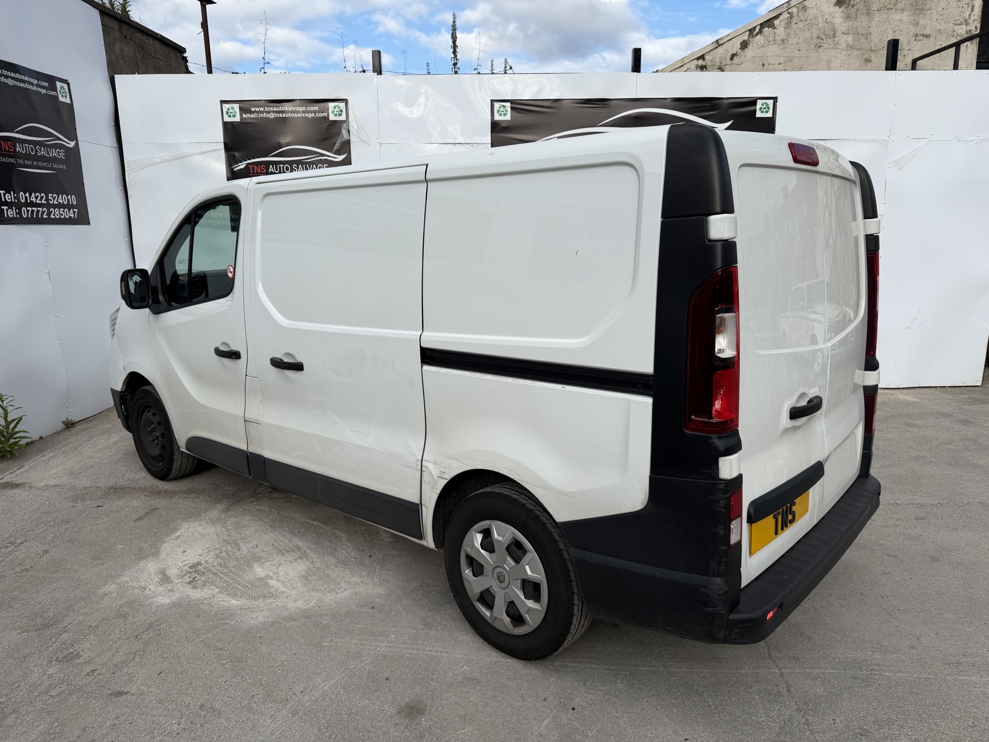 2022 72 RENAULT TRAFIC 2.0 dCi BLUE SL28 BUSINESS L1 H1 UNRECORDED DAMAGED SALVAGE