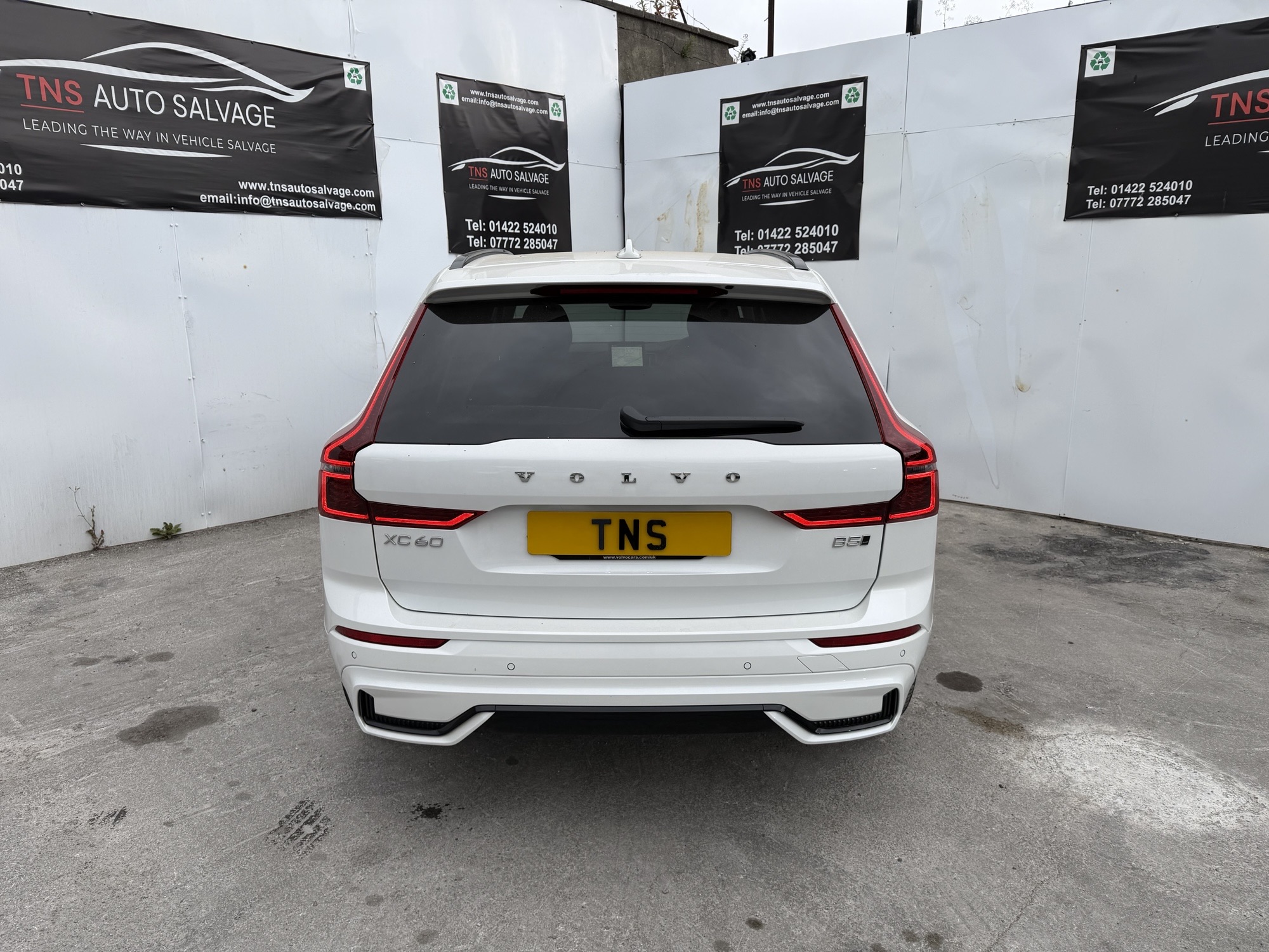2026 VOLVO XC60 2.0 AUTO B5 PETROL HYBRID PLUS PRO AWD CAT S DAMAGED SALVAGE