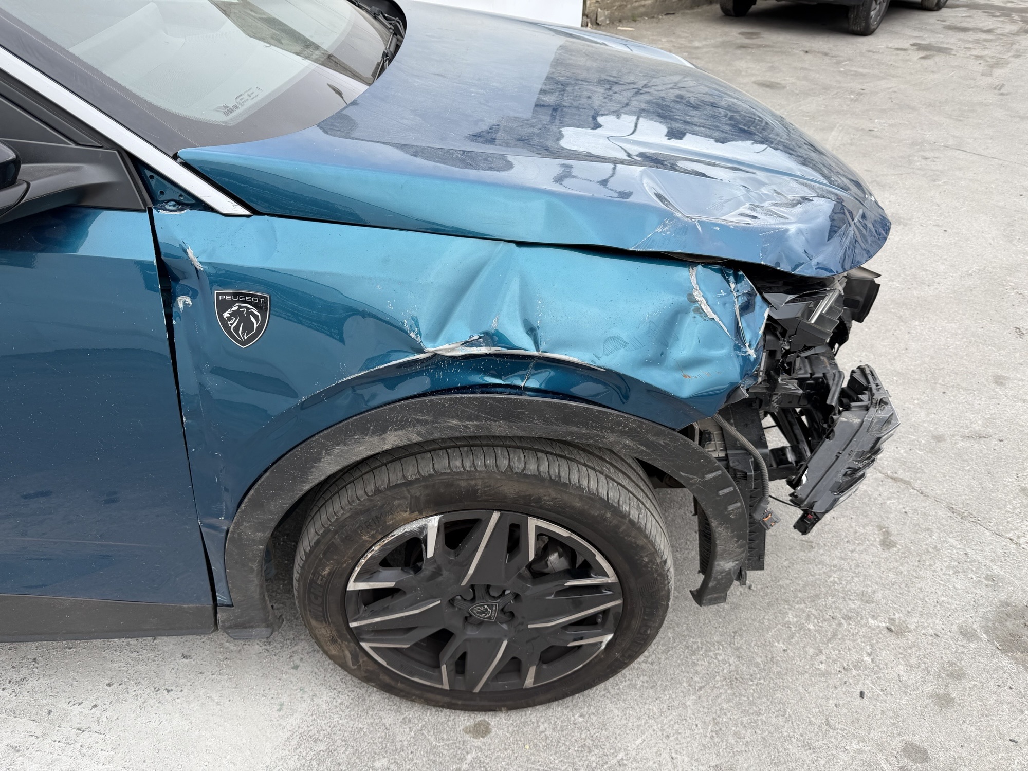 2025 25 PEUGEOT 3008 1.2 AUTO PETROL HYBRID GT e-DSC6 CAT S DAMAGED SALVAGE