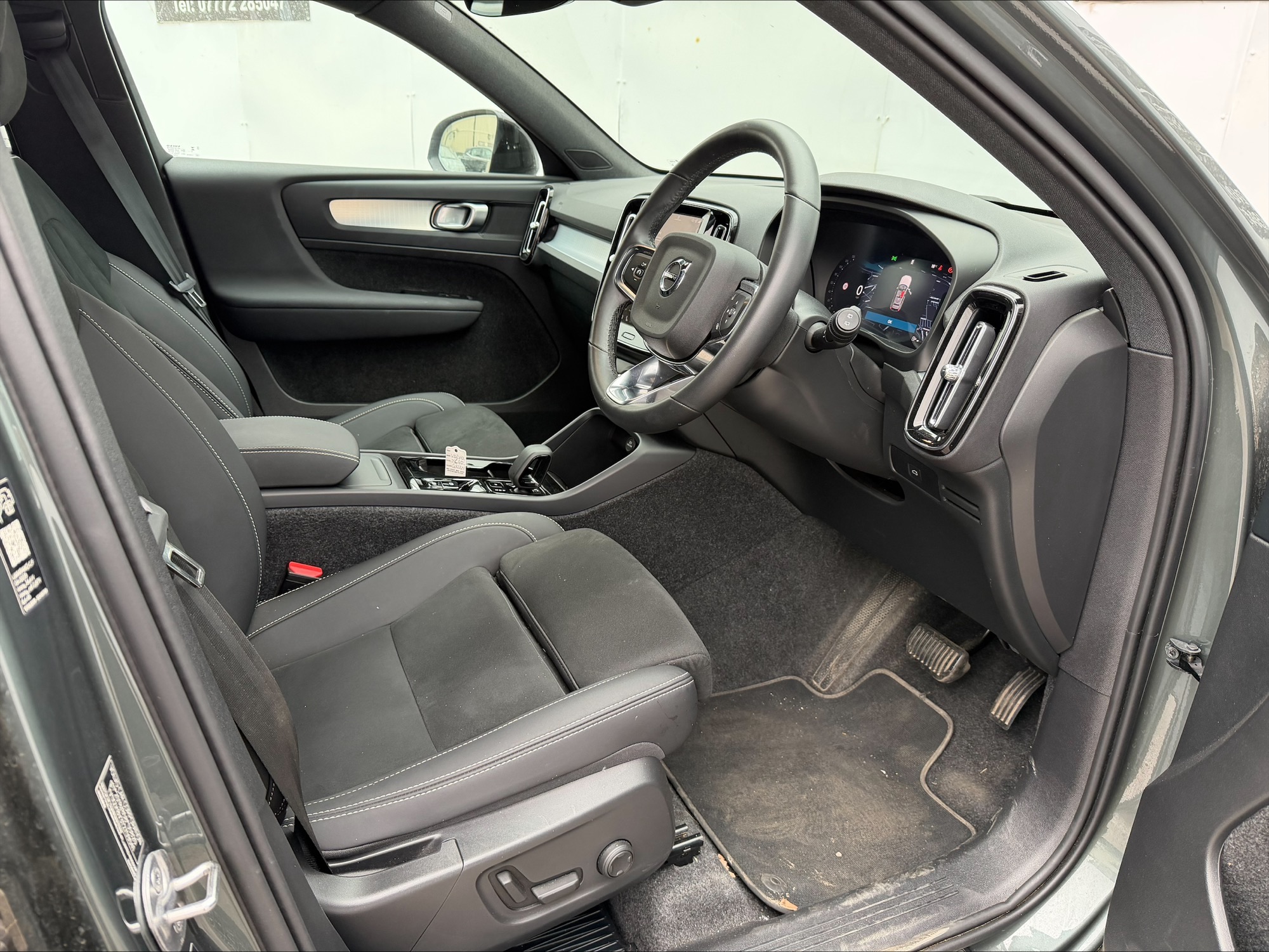 2025 75 VOLVO XC40 2.0 AUTO B4 MHEV PLUS DARK DCT EURO 6 CAT S DAMAGED SALVAGE