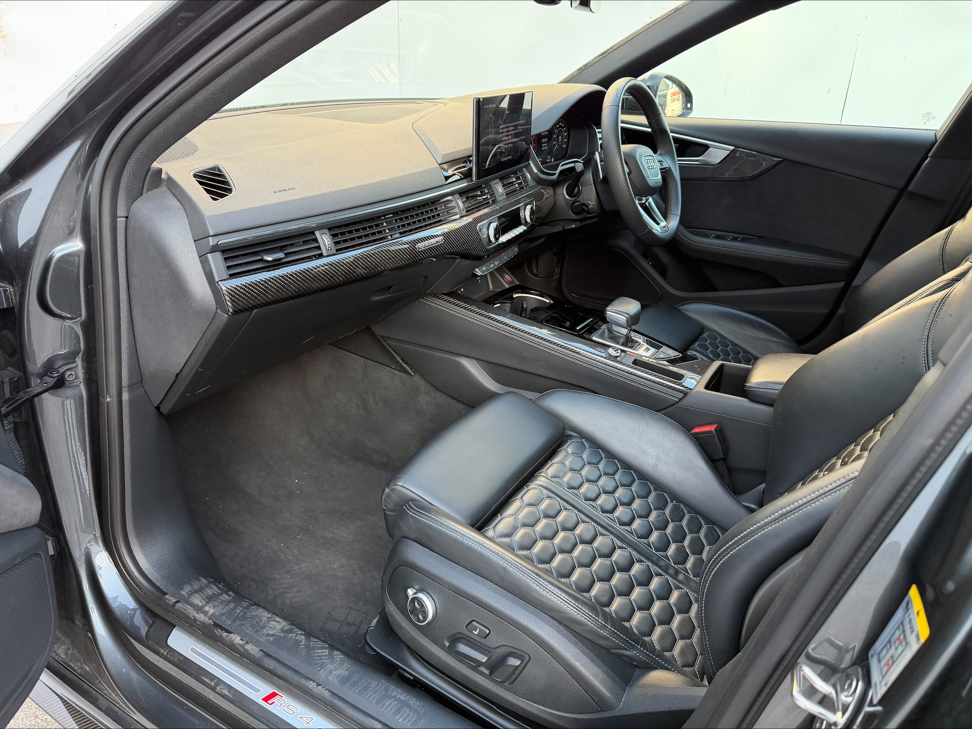 2024 74 AUDI RS4 AVANT 2.9 TFSI AUTO V6 CARBON BLACK UNRECORDED DAMAGED SALVAGE