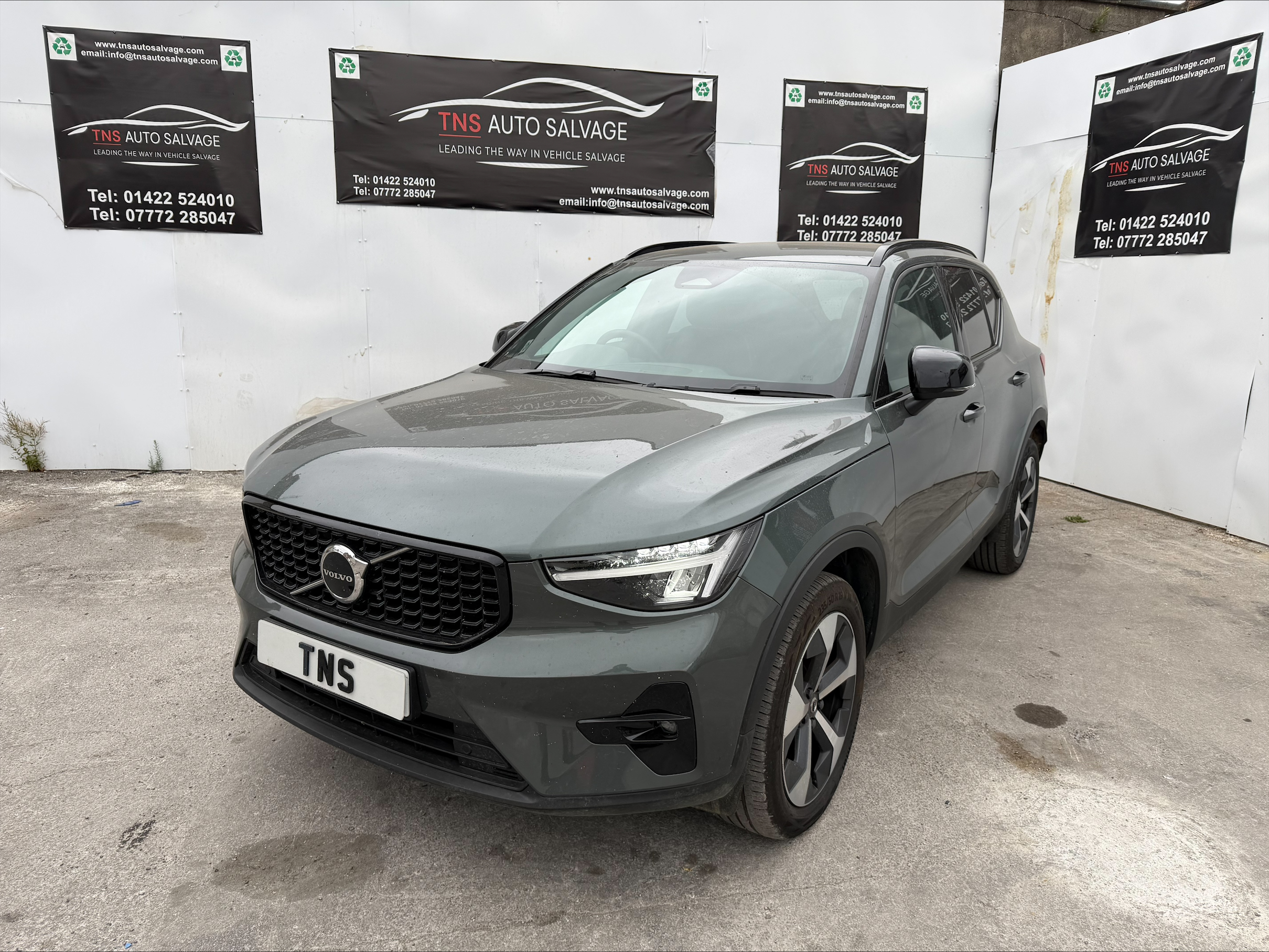 2025 75 VOLVO XC40 2.0 AUTO B4 MHEV PLUS DARK DCT EURO 6 CAT S DAMAGED SALVAGE