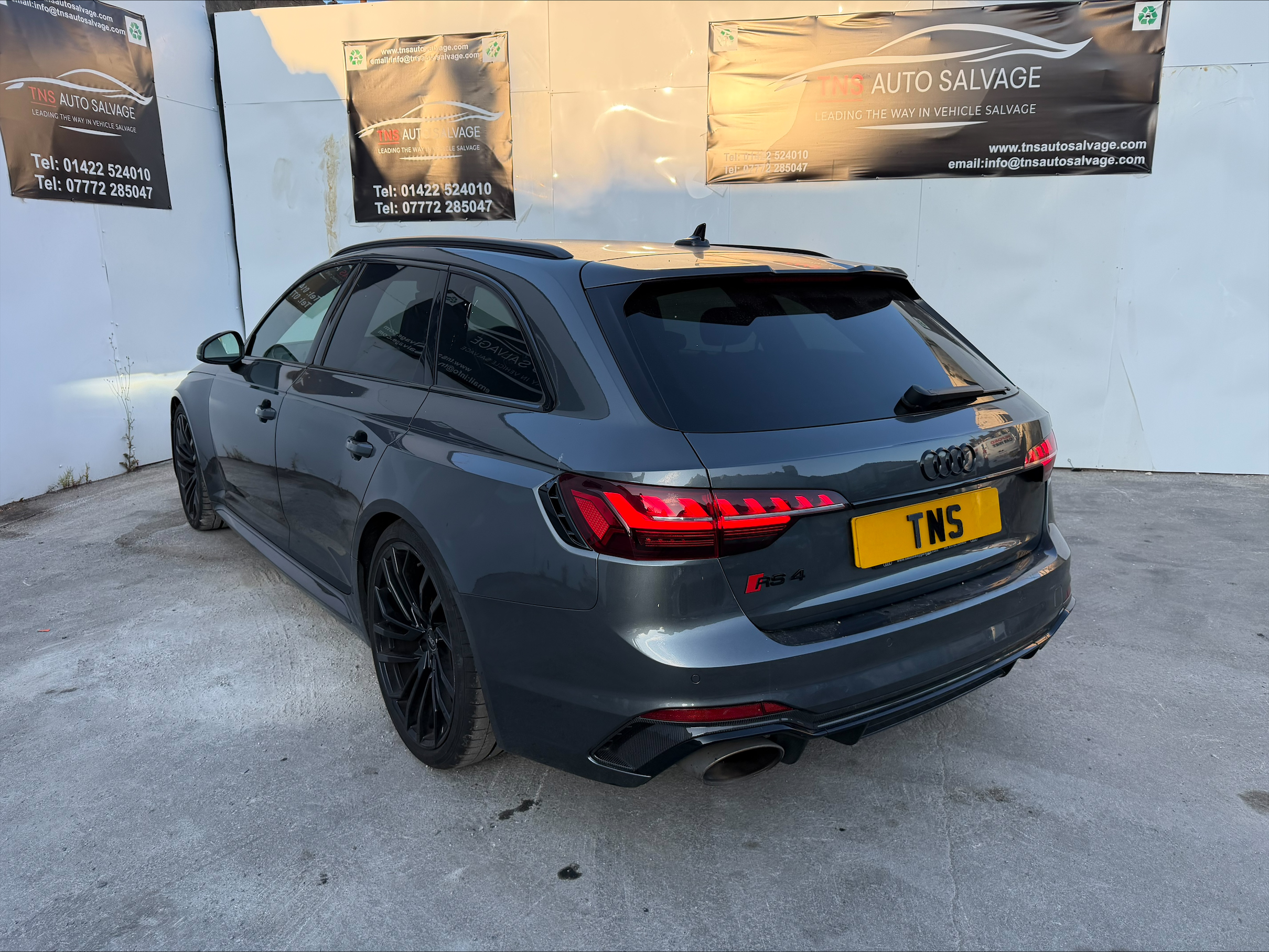 2024 74 AUDI RS4 AVANT 2.9 TFSI AUTO V6 CARBON BLACK UNRECORDED DAMAGED SALVAGE
